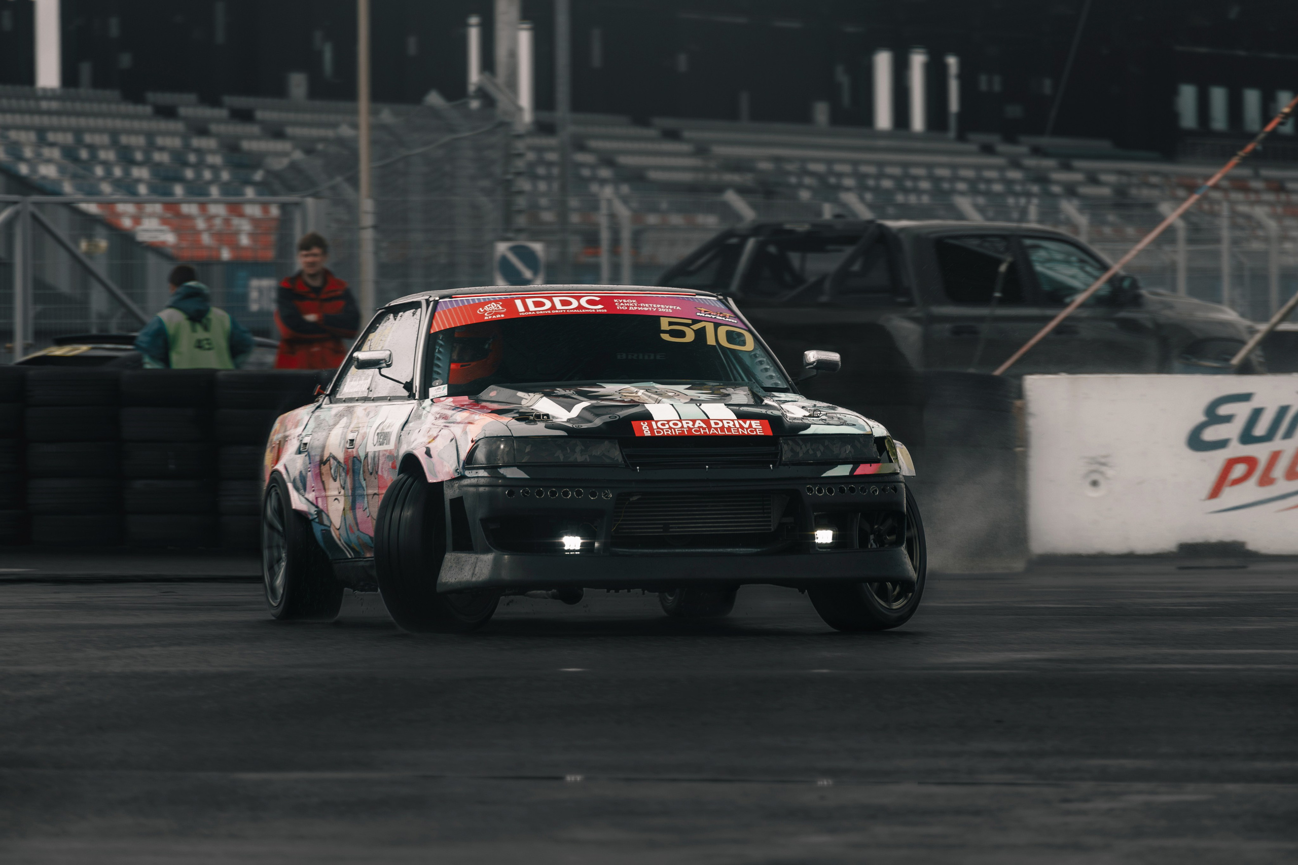 IDDC Этап 2: Бетонный Колизей и блогеры в деле