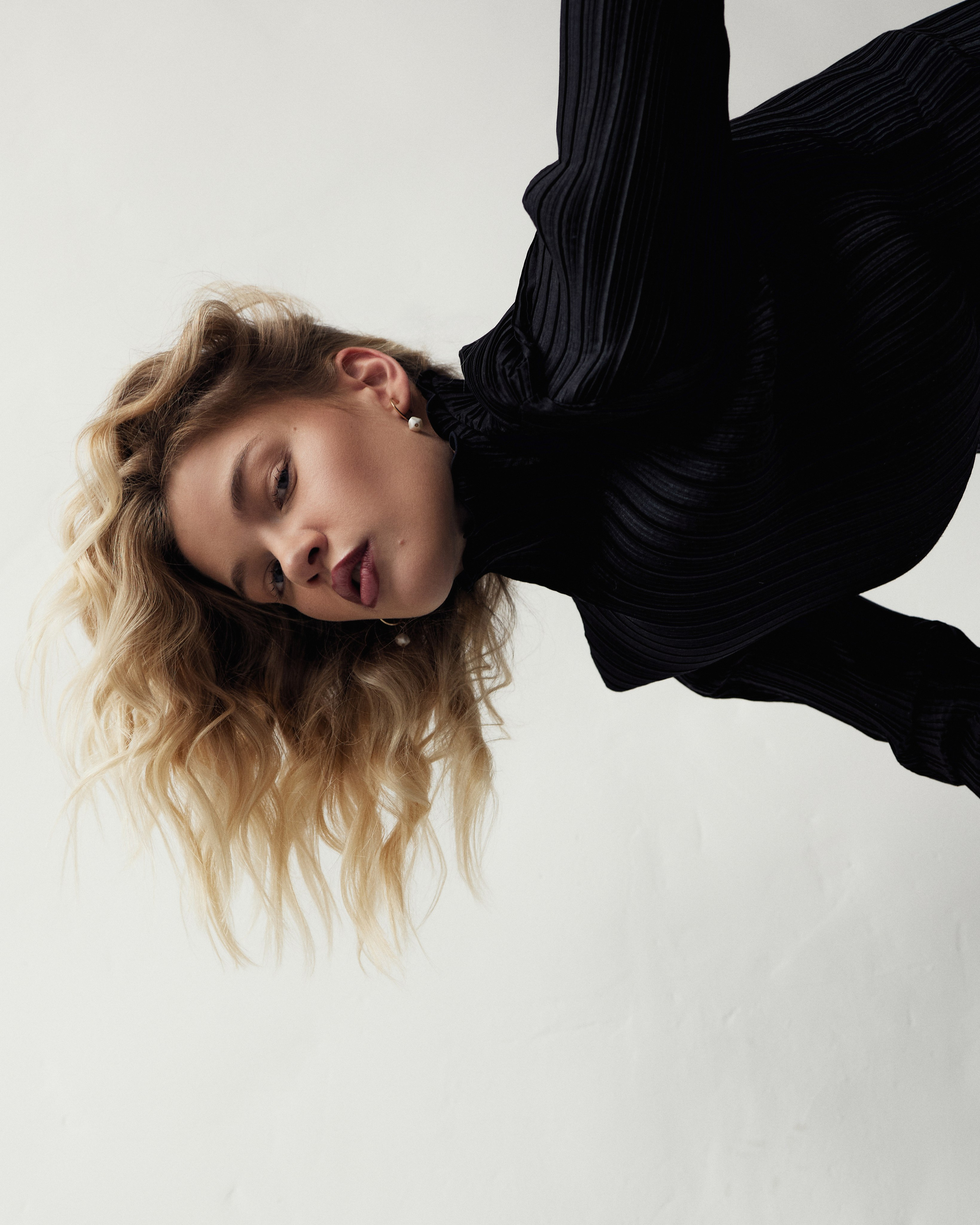 Vasilisa. Влада Зюзина — adalwzet posmotri — коммерческий фотограф в Москве — портретный фотограф, фотограф для брендов