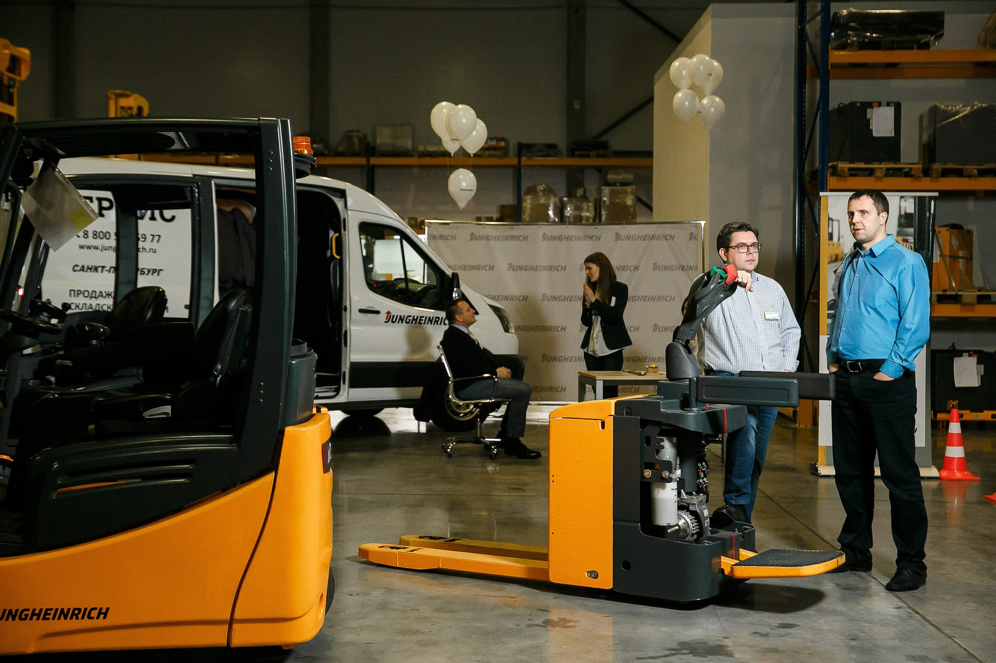 JUNGHEINRICH. Рабочая сторона — бизнес портрет и репортаж в Санкт-Петербурге