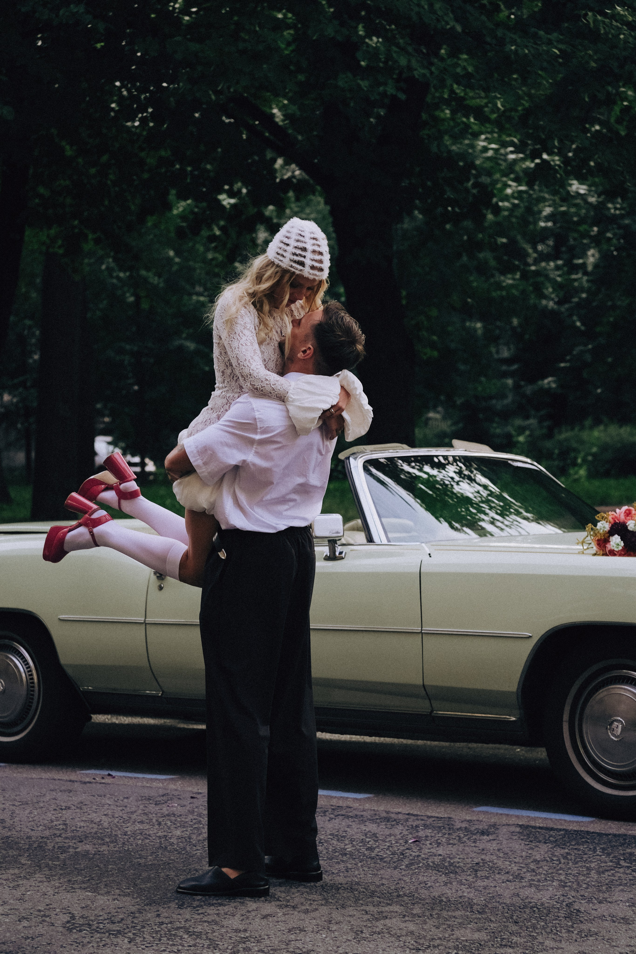 СВАДЕБНАЯ СЬЕМКА С КАБРИОЛЕТОМ В САНТК-ПЕТЕРБУРГЕ НА ПЕТРОГРАДКЕ В ОТЕЛЕ ПАНОРАМИКА. Профессиональный фотограф, Санкт-Петербург — Виктория Богомолова