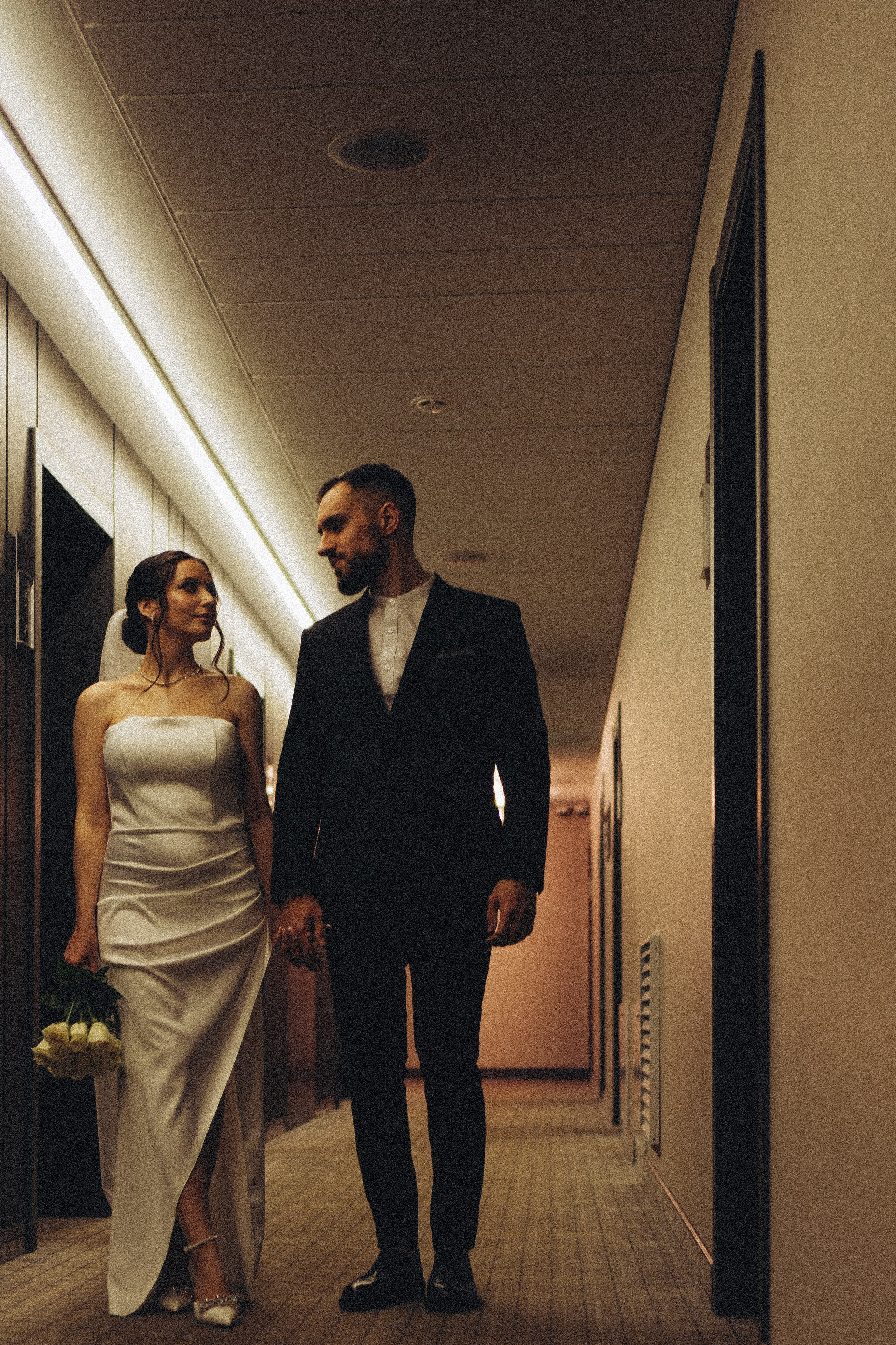 СВАДЕБНАЯ СЬЕМКА СБОРОВ ЖЕНИХА И НЕВЕСТЫ В ОТЕЛЕ И ТАКЖЕ ФОТОСЕССИИЯ В ОТЕЛЕЕ МЕГАПОЛИС БРЯНСК. Профессиональный фотограф, Санкт-Петербург — Виктория Богомолова