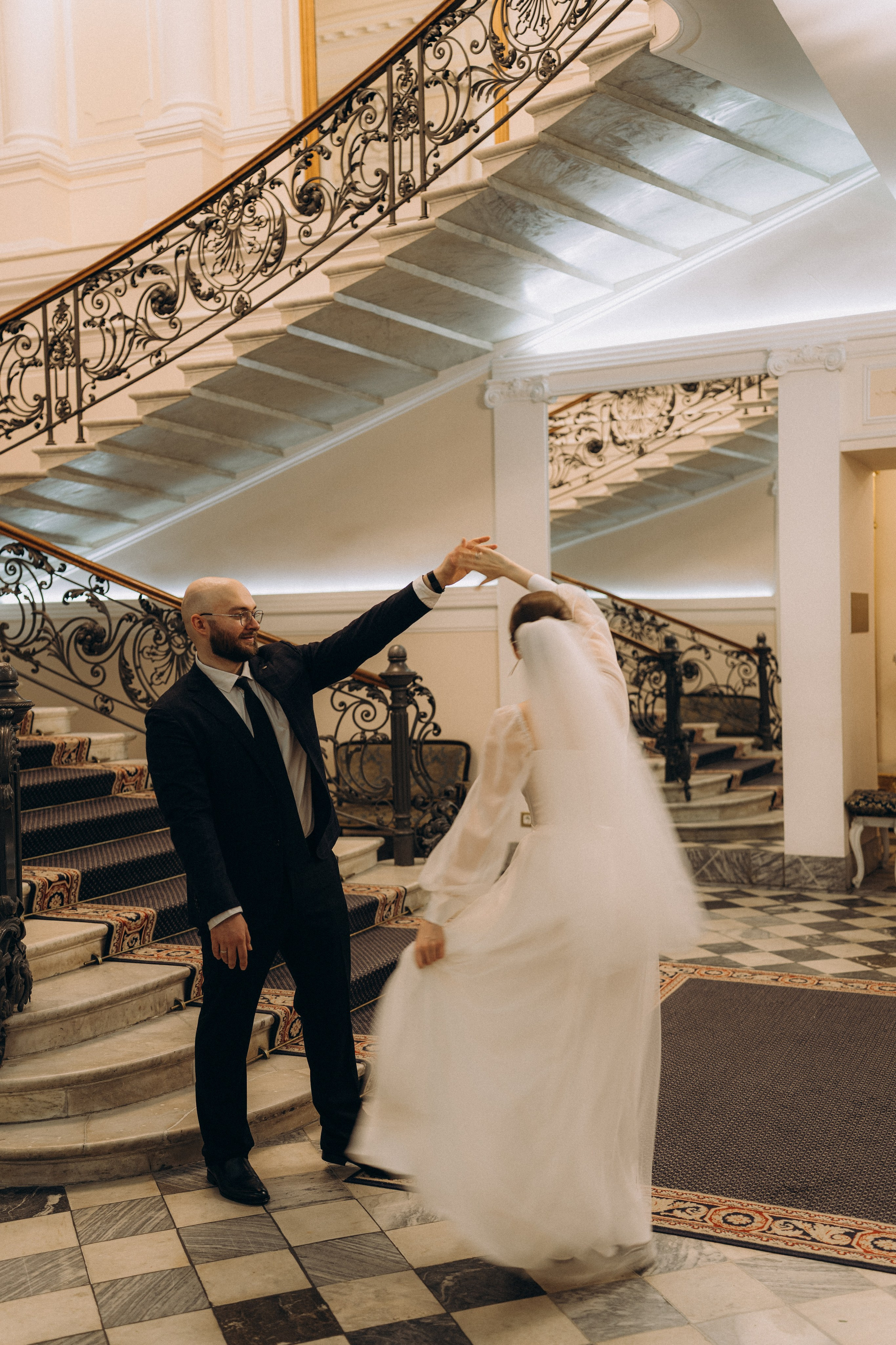 СВАДЕБНАЯ СЬЕМКА ВО ВТОРОМ ДВОРЦЕ (ДЕКАБРЬ) ТАКЖЕ СЬЕМКА В СТУДИИ НА ЧЕРНЫШЕВСКОЙ. Профессиональный фотограф, Санкт-Петербург — Виктория Богомолова