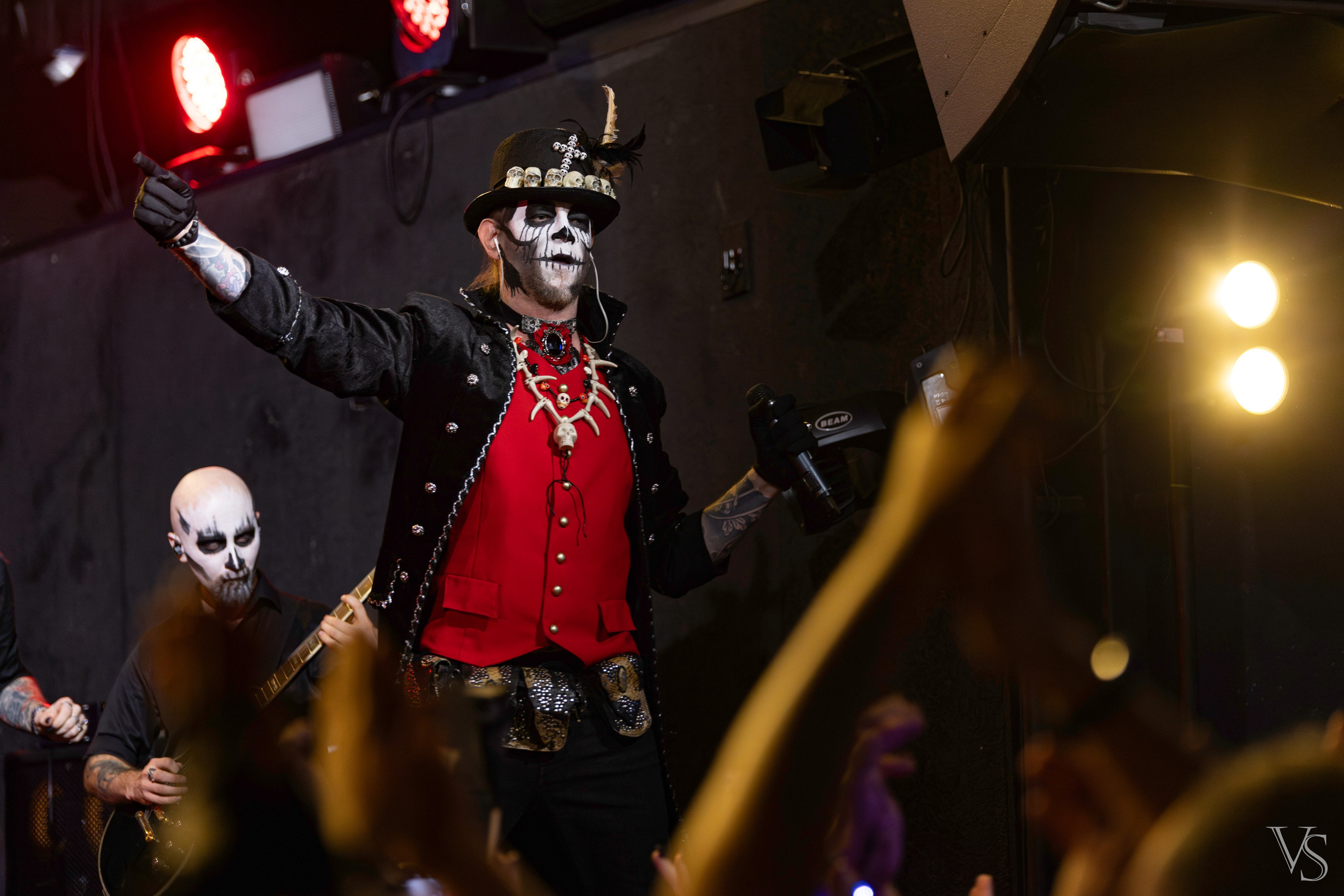 Above the stars. Проклятие Мамбо. Фотограф Виктор Степанов