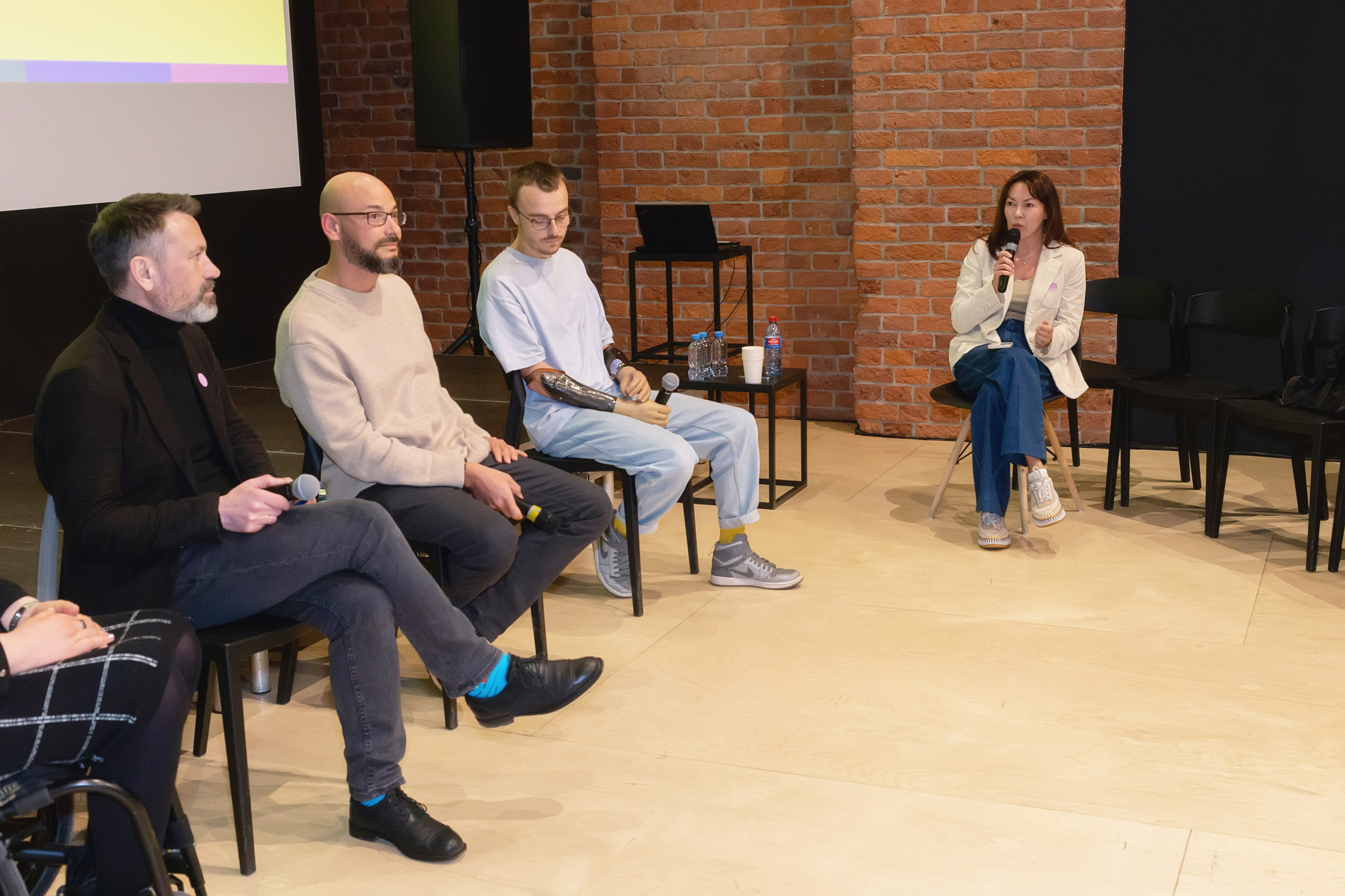 Фотосъемка дискуссии в Новой Голландии СПБ Публичное мероприятие. Портретные фотосессии, контент-съемки, репортаж