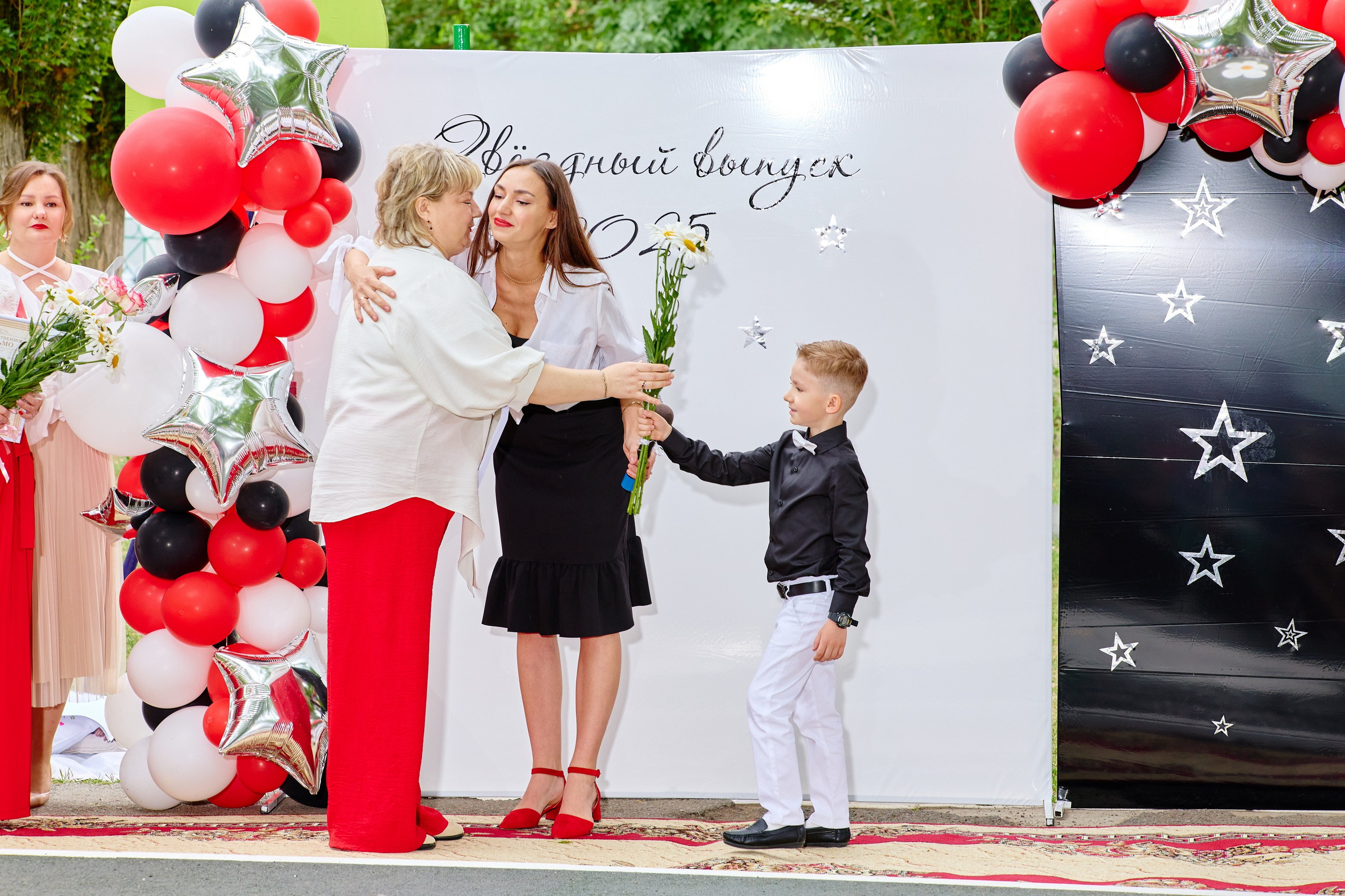 Выпускной 45 сад. Фотограф Выпускные альбомы Таганрог Сергей Коробченко