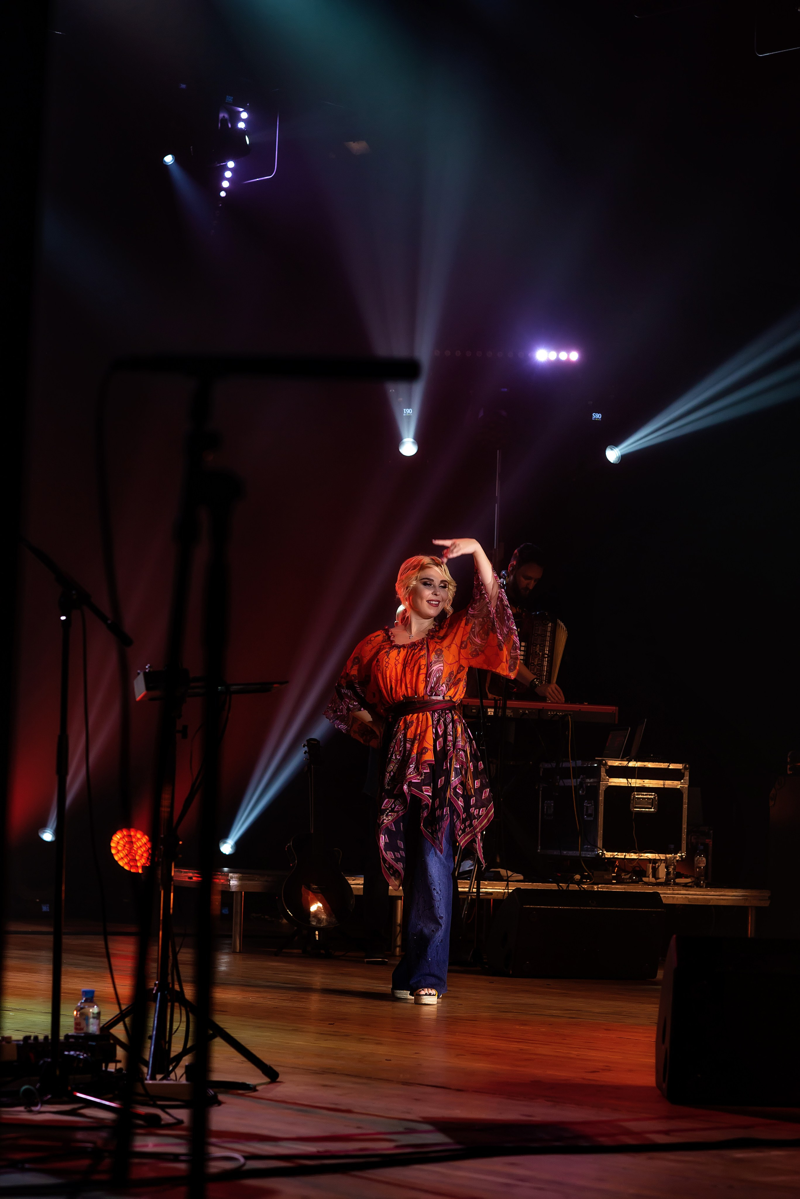 Концерт Пелагеи. Школьный, фэшн фотограф в Тюмени и в России Ирина Королева