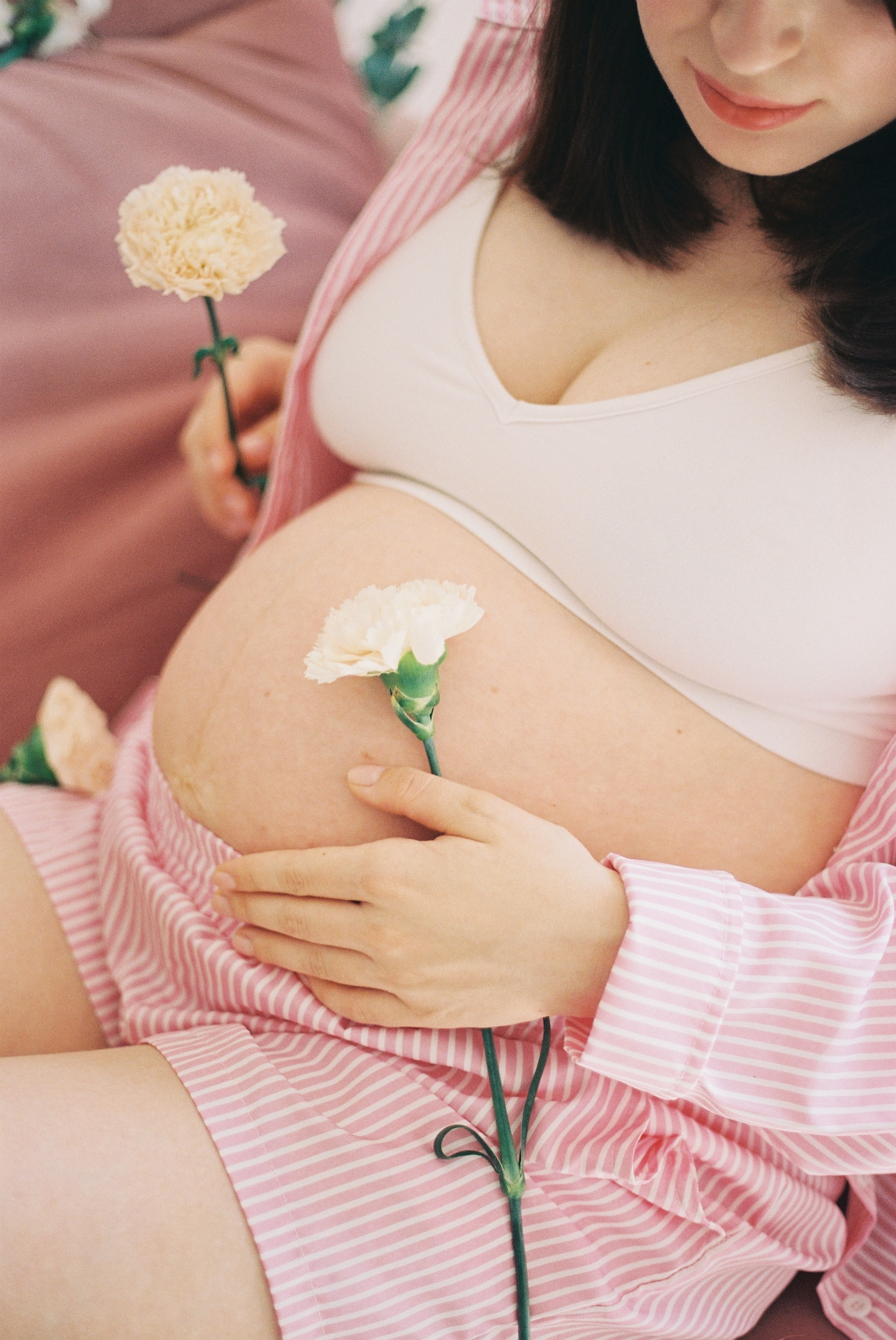 Алина в ожидании, пленка. Профессиональный Фотограф во Владимире, в Москве и в Суздале — Полина Романычева