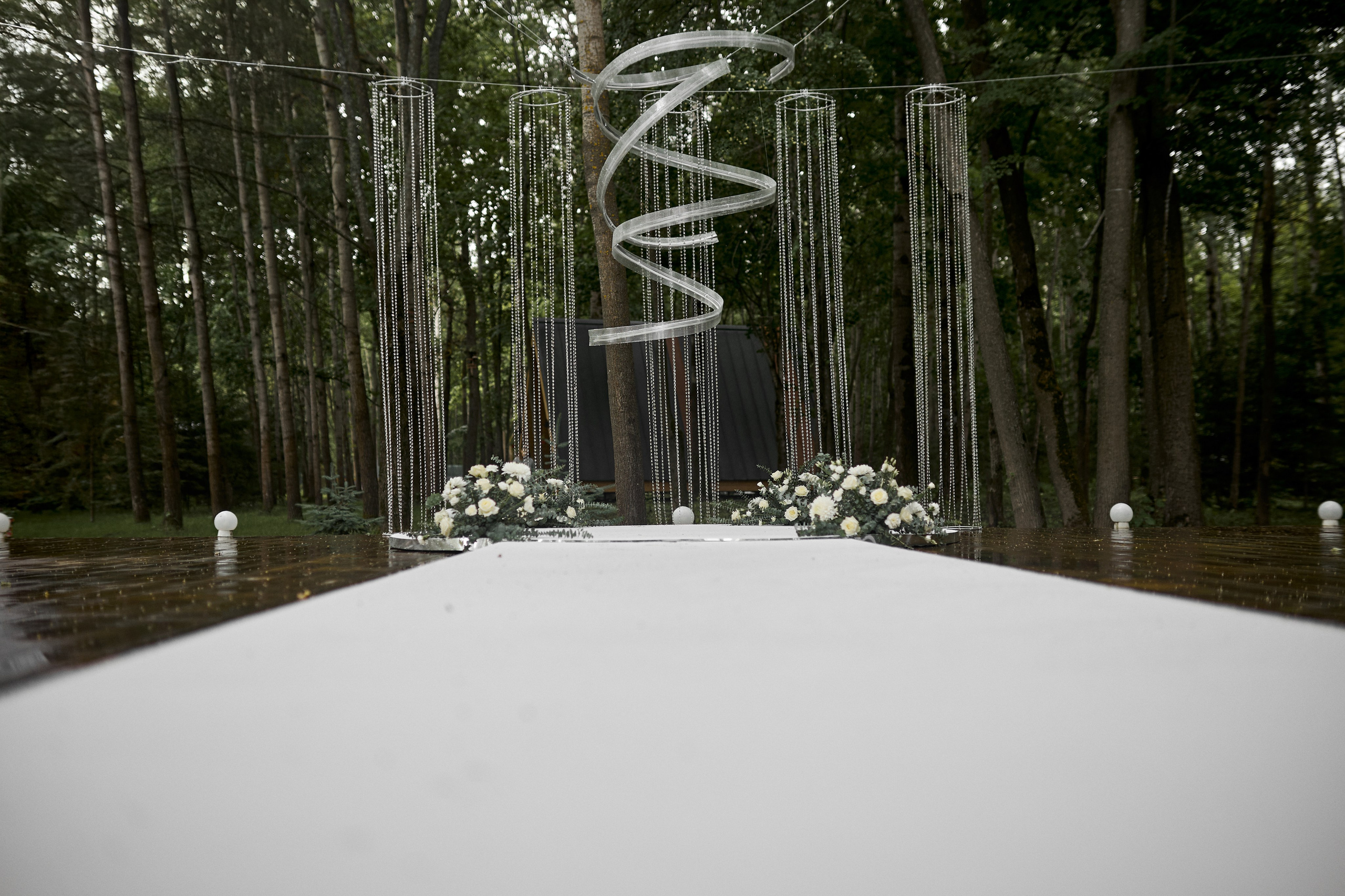 Crystal Swirl. Студия декора НикитинаДекор — оформление мероприятий в Ульяновске. Профессиональное создание эксклюзивных декораций