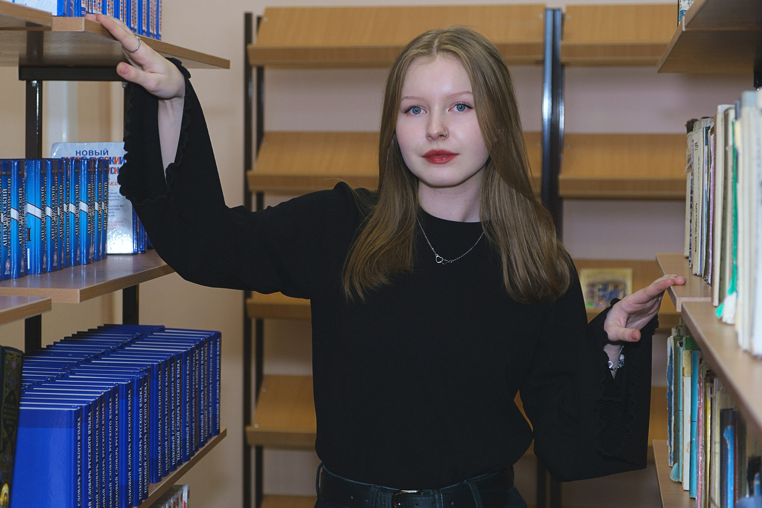 Выпускной альбом 2024. Фотограф и видеограф в Омск/Москва Сащенко Лера