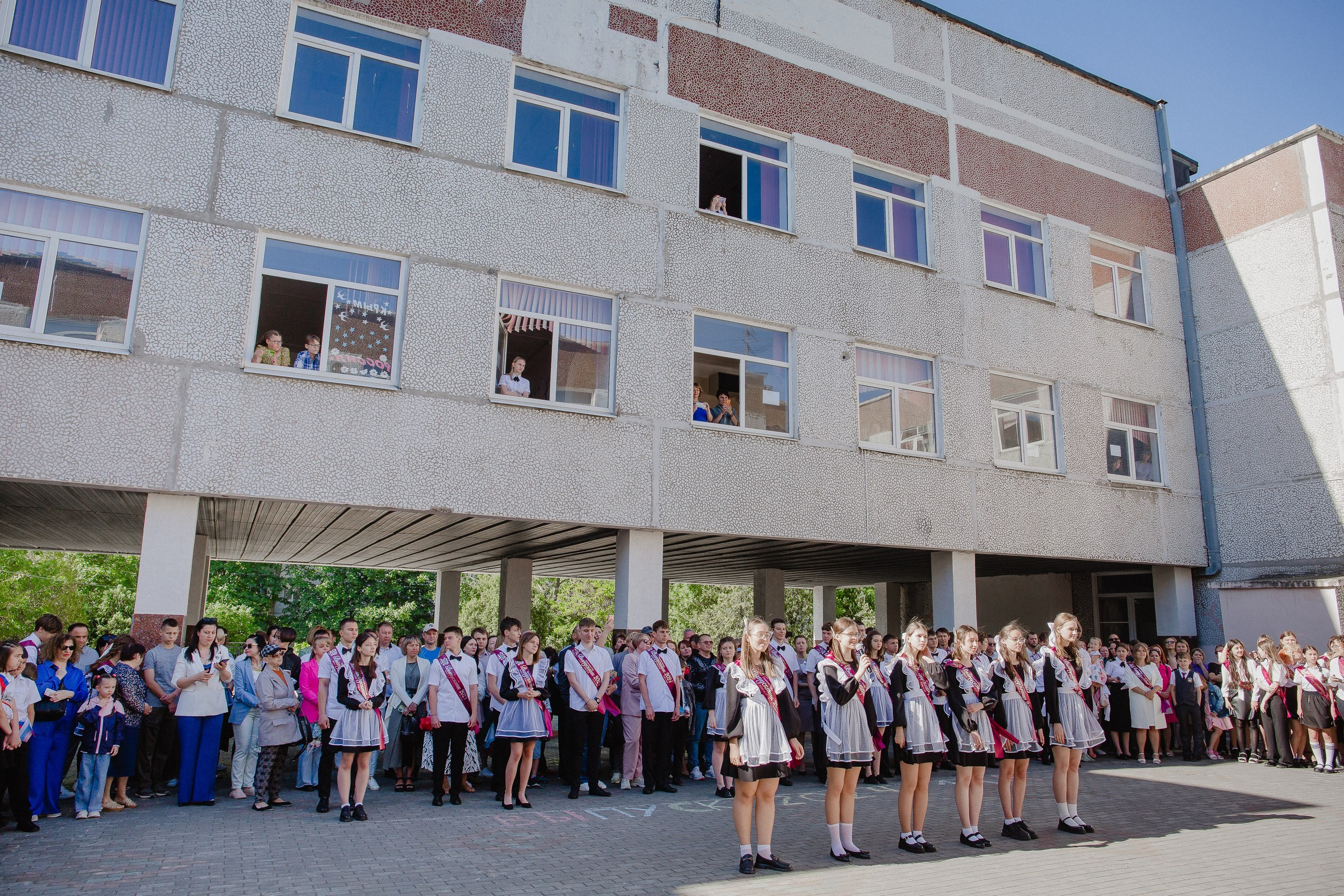 11 класс 33 школа. Выпускные альбомы Натальи Бутко: Новороссийск, Анапа, Геленджик