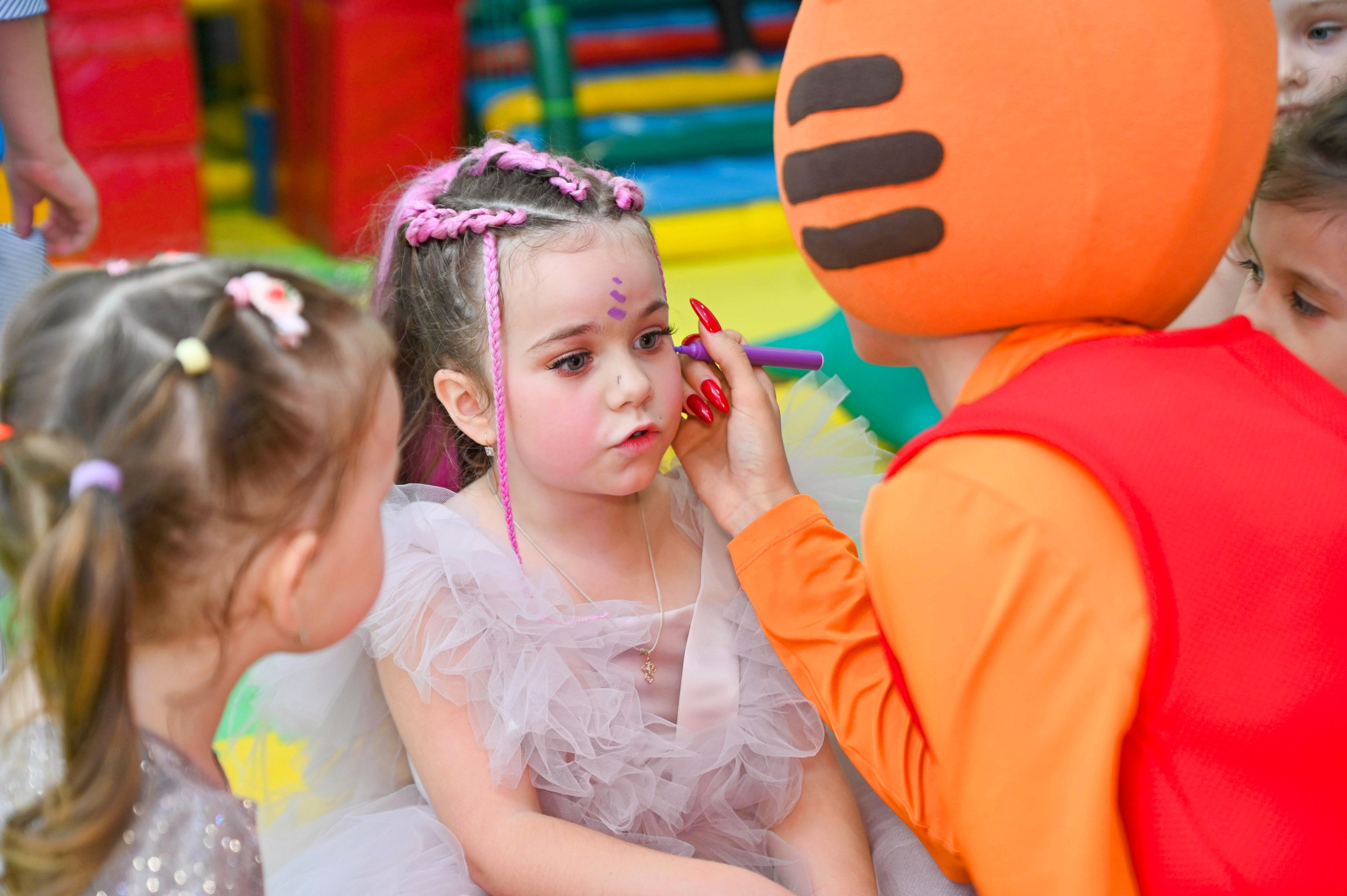 Игротека «Море Позитива». Я Ольга Казанцева, фотографирую снимаю ваши киноистории и печатаю фото и цифровые портреты на холсте