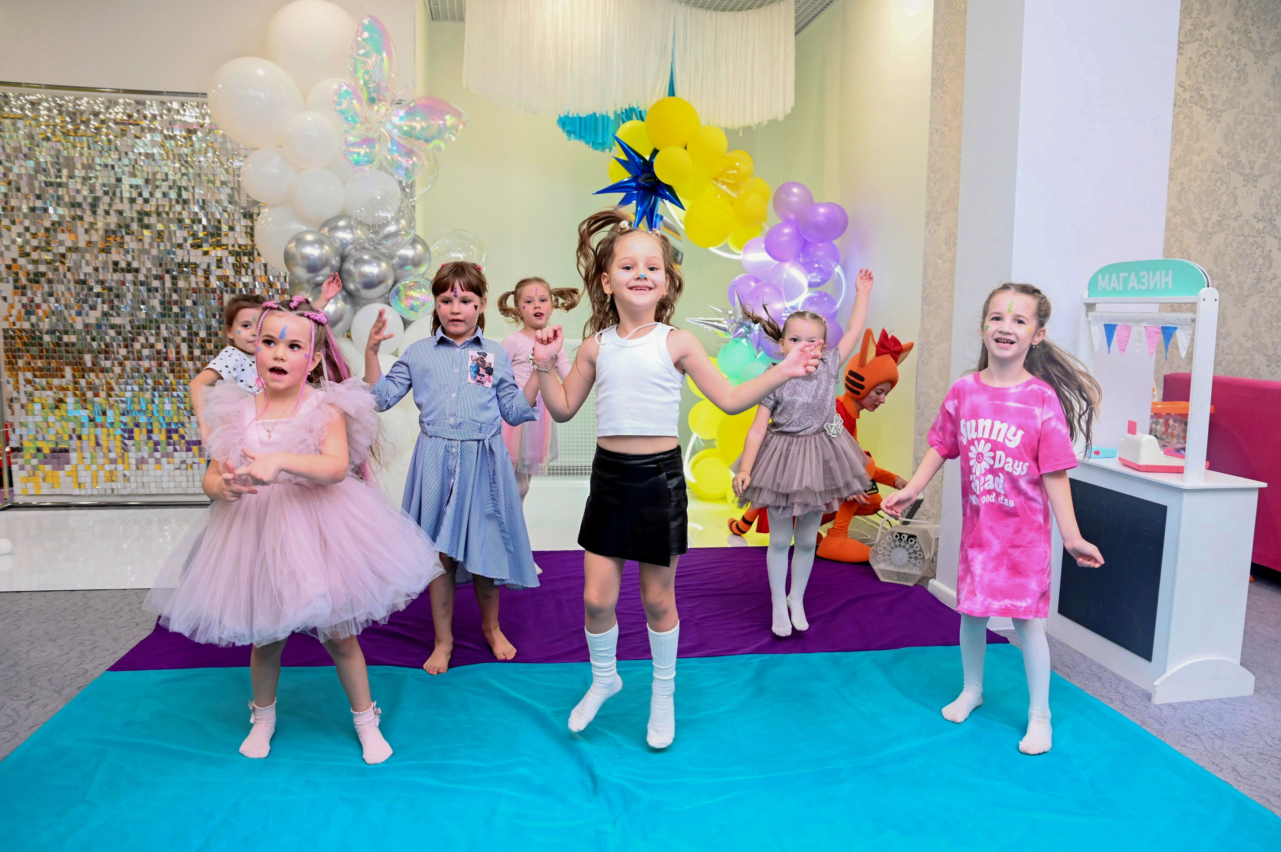 Игротека «Море Позитива». Я Ольга Казанцева, фотографирую снимаю ваши киноистории и печатаю фото и цифровые портреты на холсте