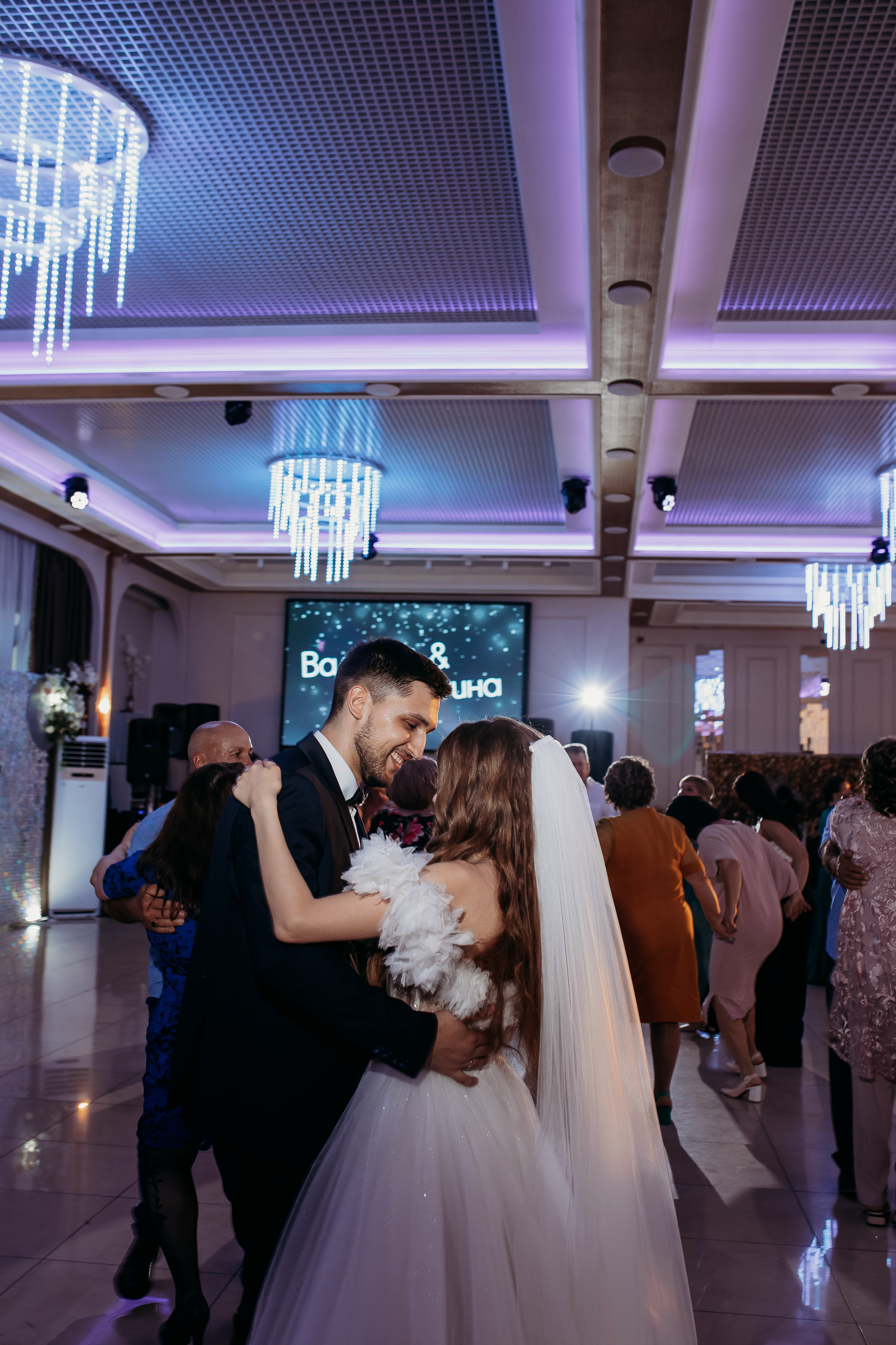 Кристина и Валерий. Фотограф Тимербаева Алина г. Сургут