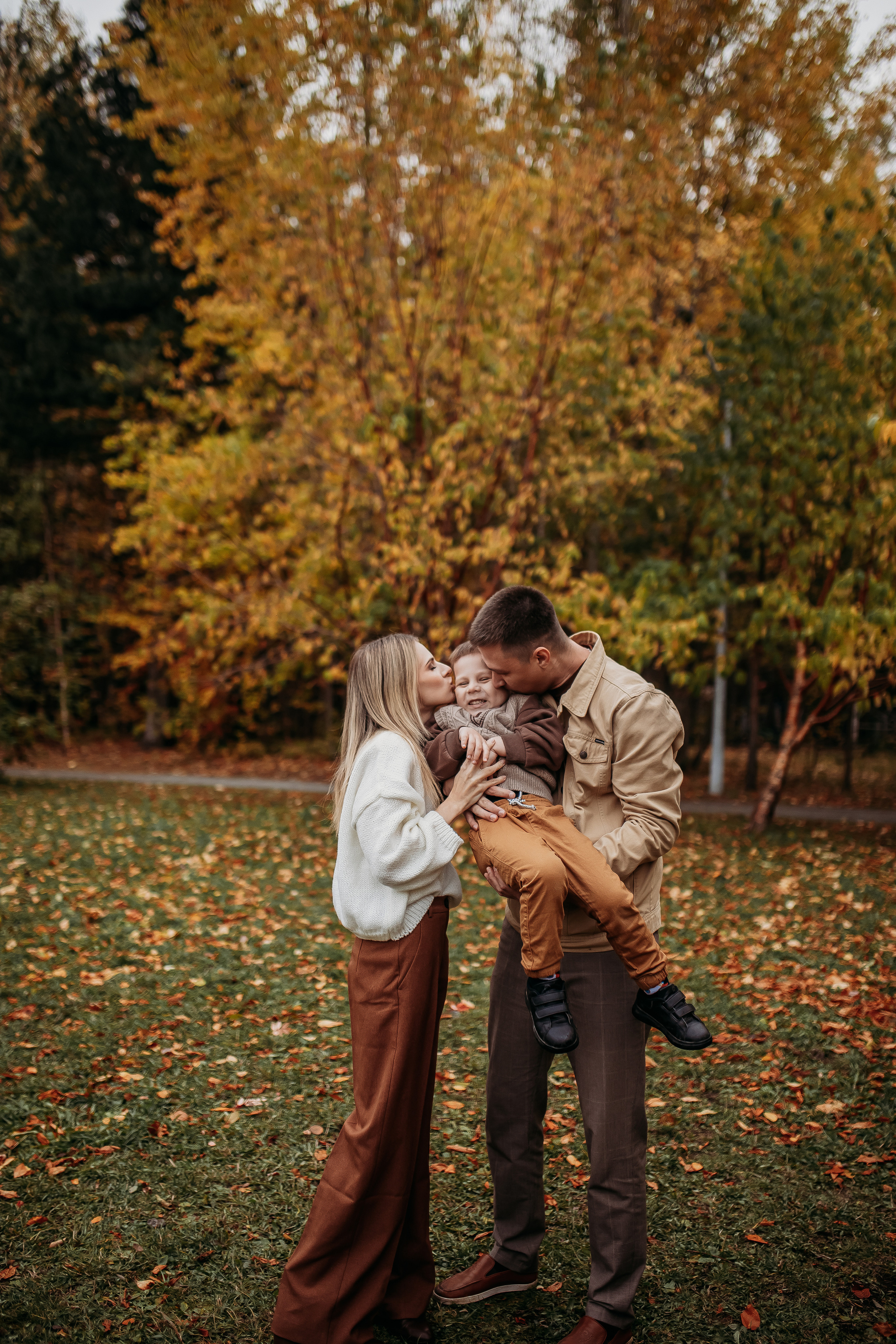 Настя и Ринат. Фотограф Тимербаева Алина г. Сургут