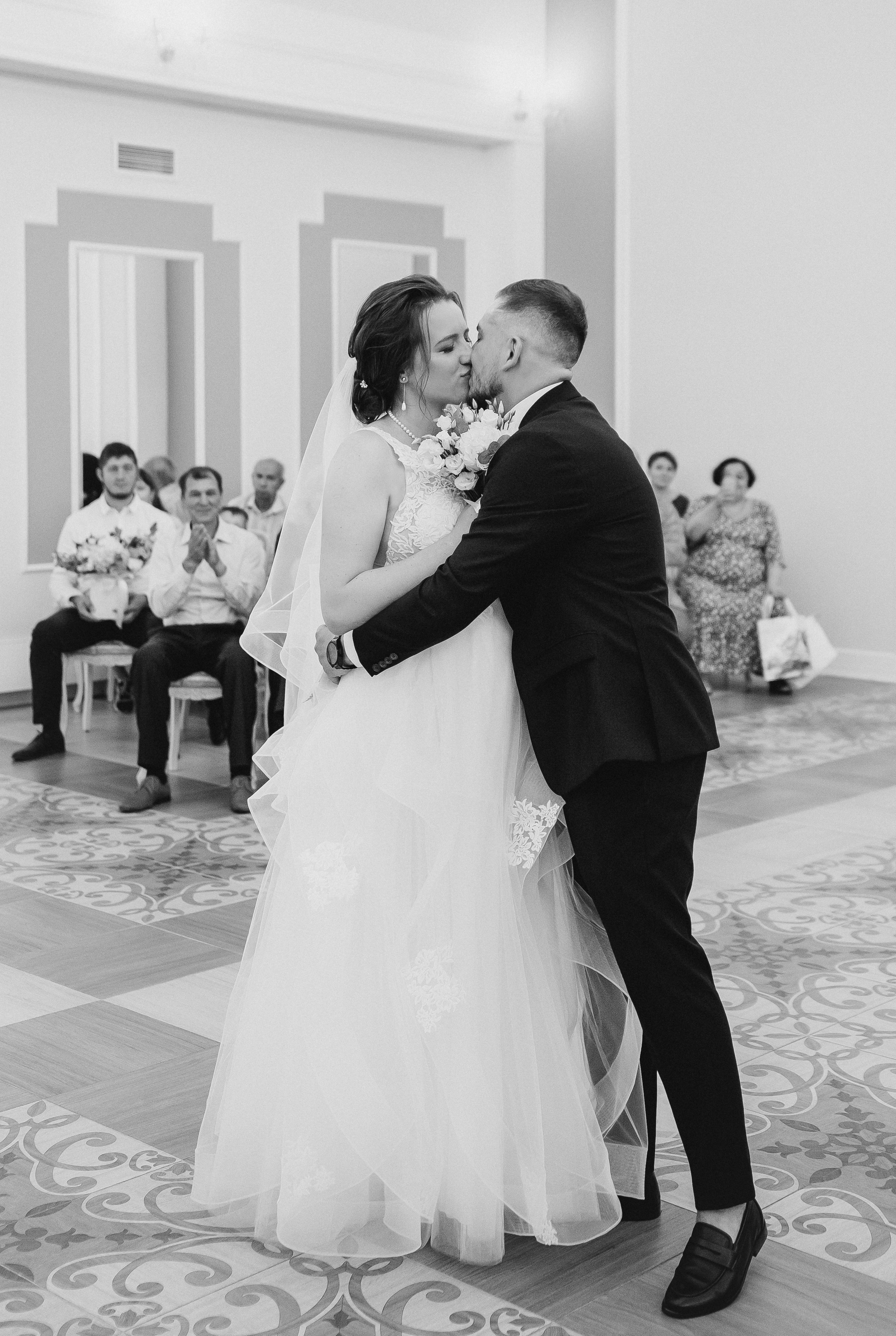 Елена и Тимофей. Ваш фотограф — Александра Андрущенко