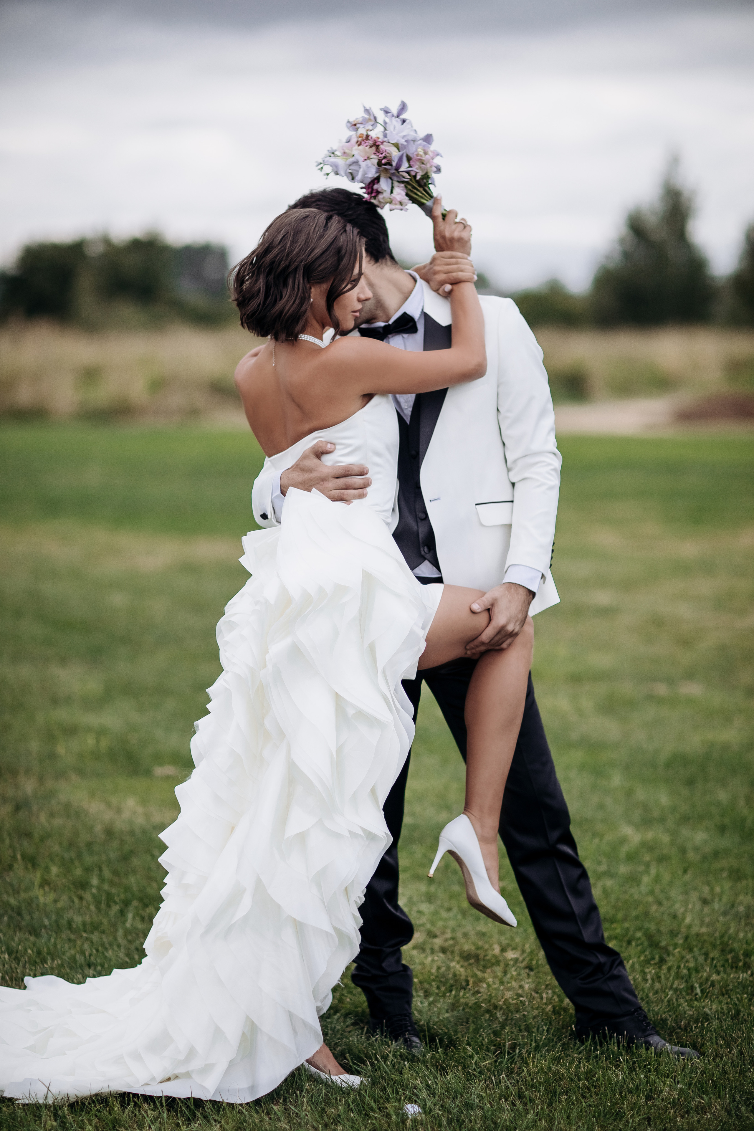 Дарья и Александр. Гольф-клуб Петергоф. Ваш фотограф — Александра Андрущенко