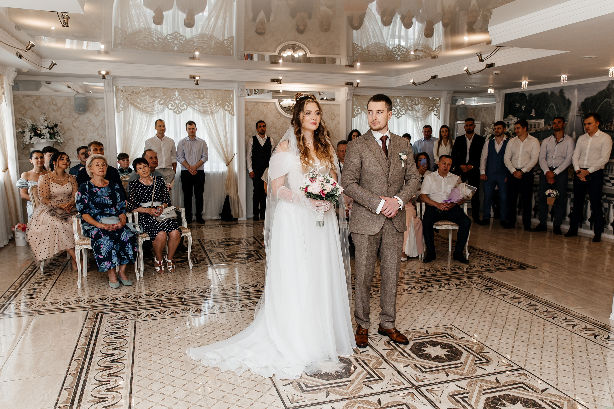 V L A D & V I K A. Свадебный фотограф в Санкт-Петербурге Илья Михеев