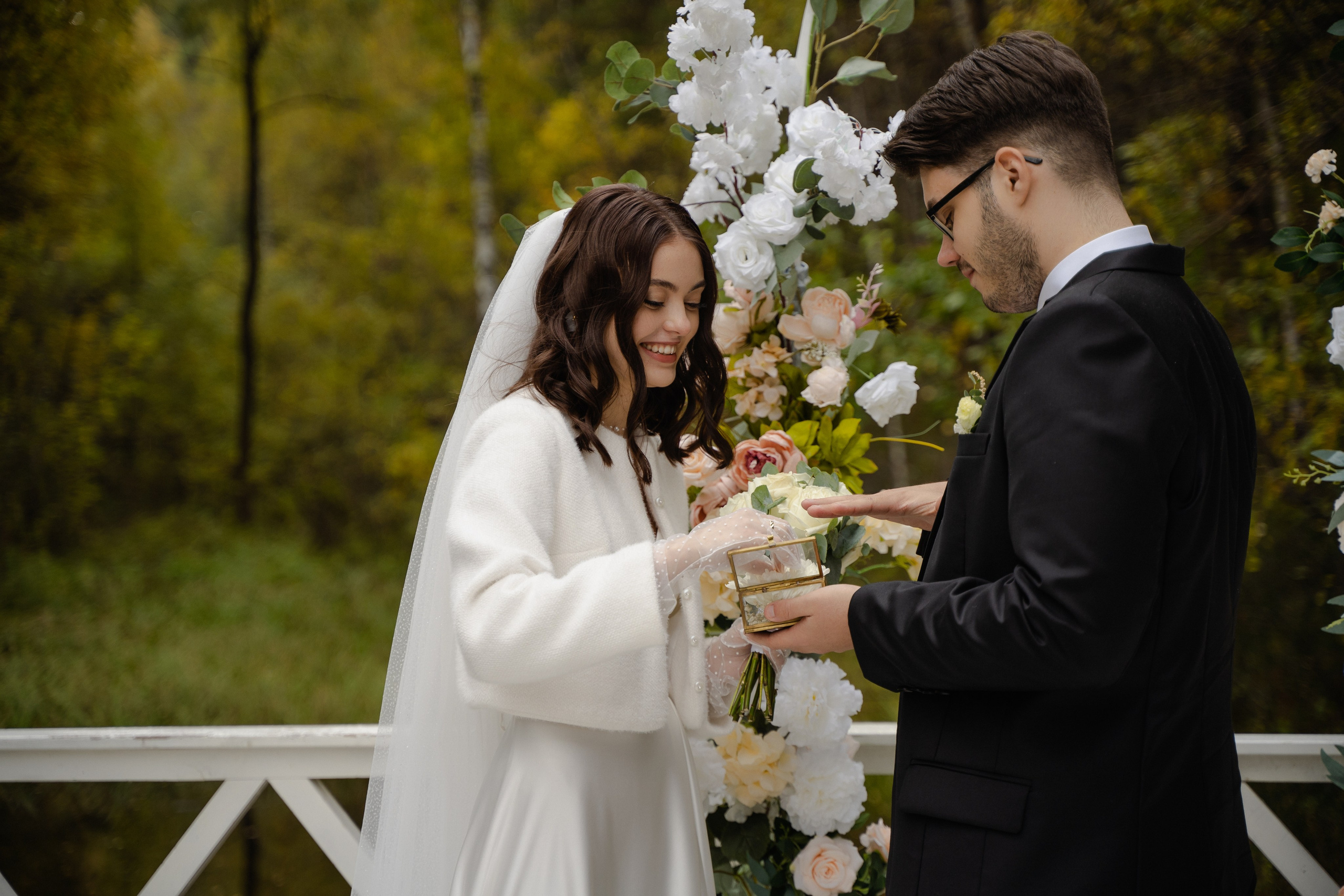 Ксения и Василий. Хвоя. Фотограф Аля Овчарова