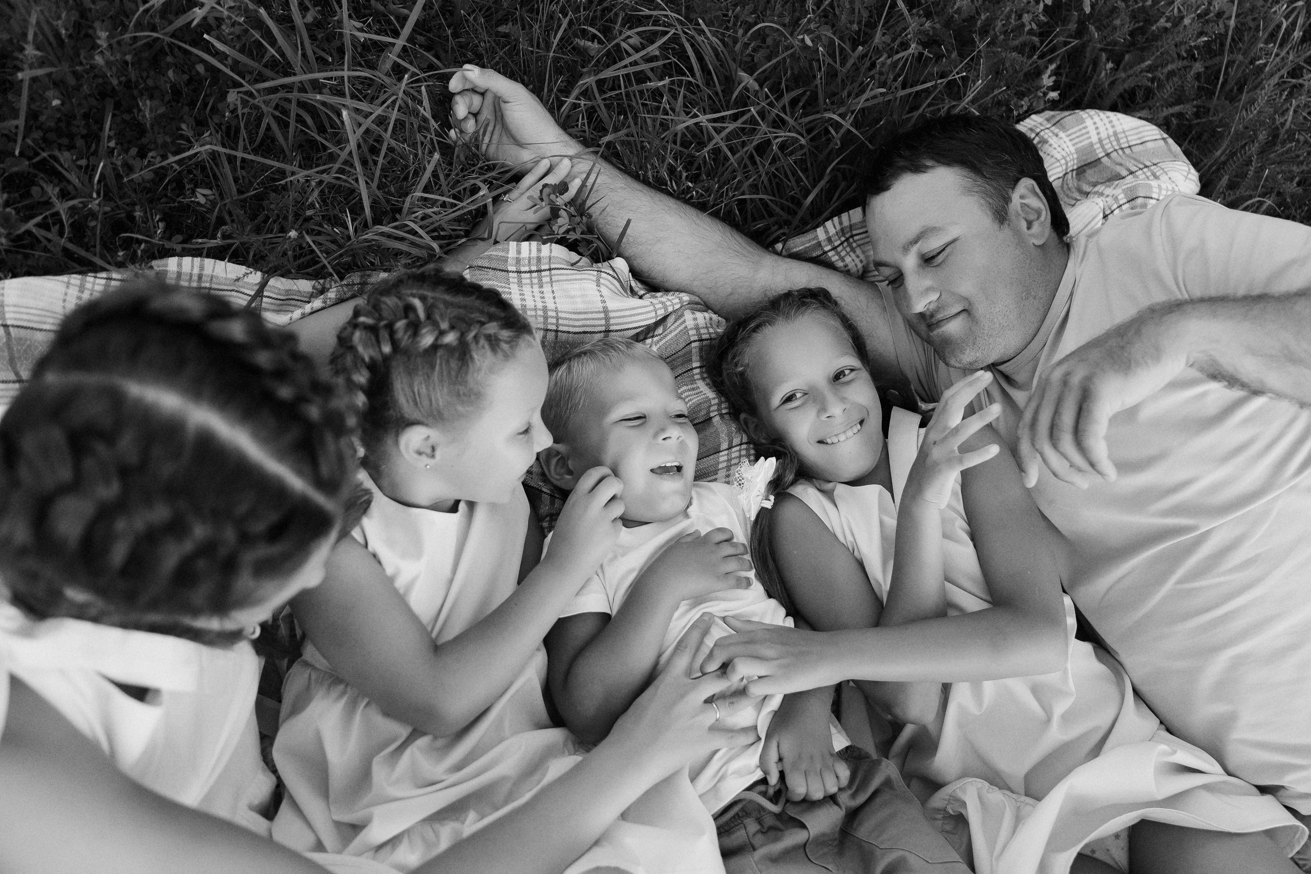 Олег, Вика, Варя, Маша и Тима. Семейный фотограф • Домашние съемки в Нижнем Новгороде