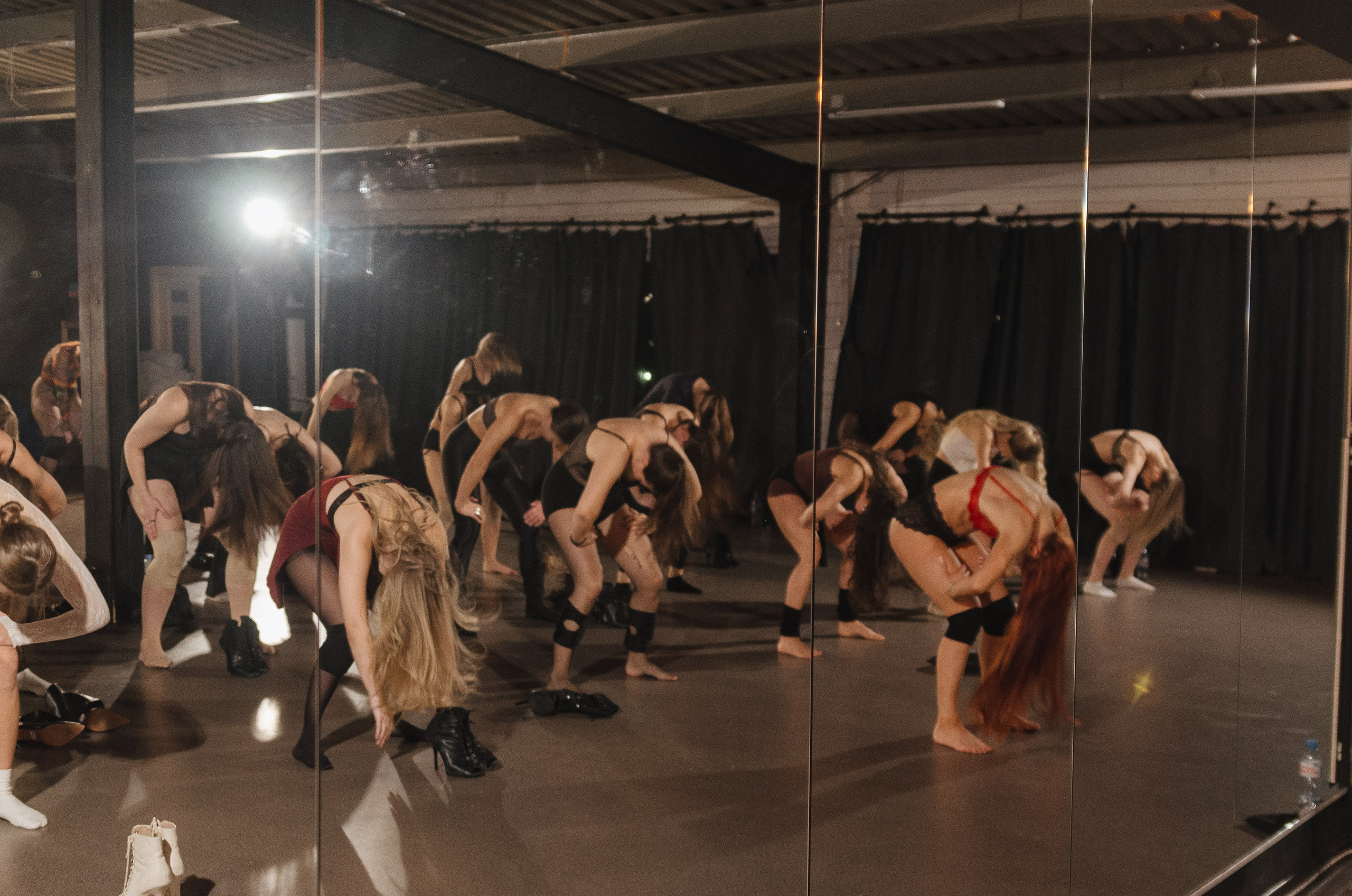 Мастер-классы по High Heels/Girly hip-hop от Оксаны ATTA. Денисова Аля — фотограф для парных съемок и индивидуальных историй в Барнауле