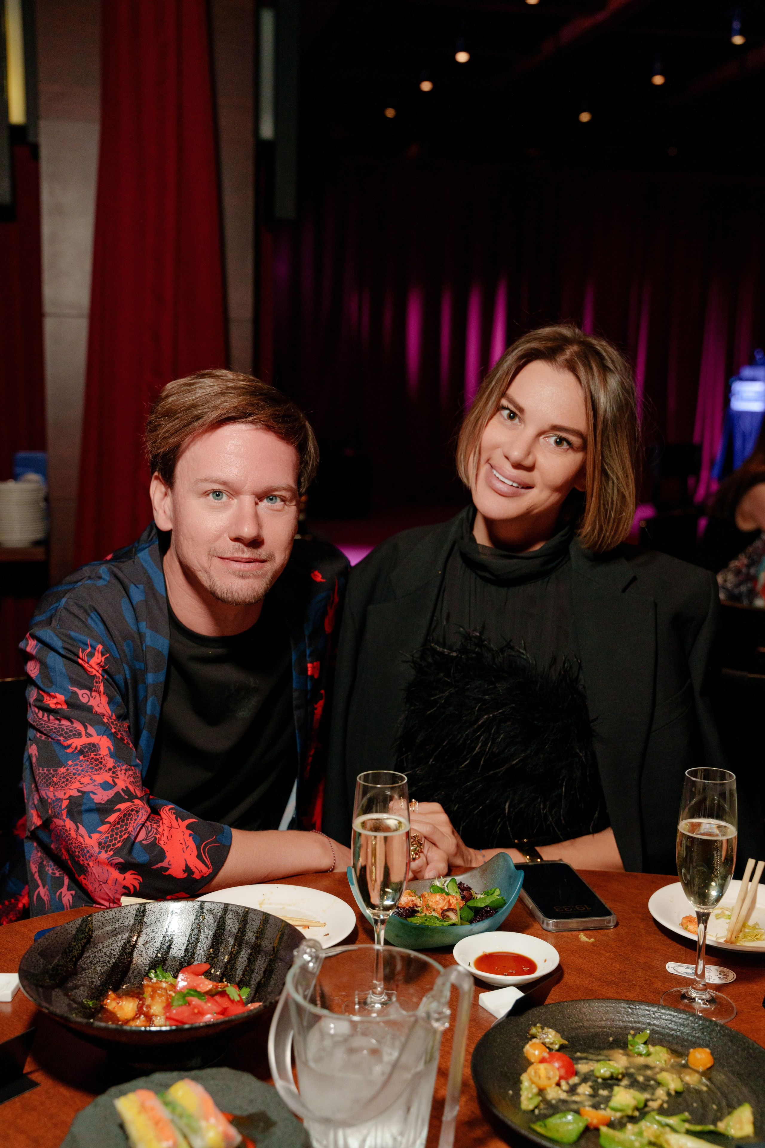 Репортажный фотограф на день рождения в ресторане KAI. Репортажный фотограф Москва Сергей Дружинин