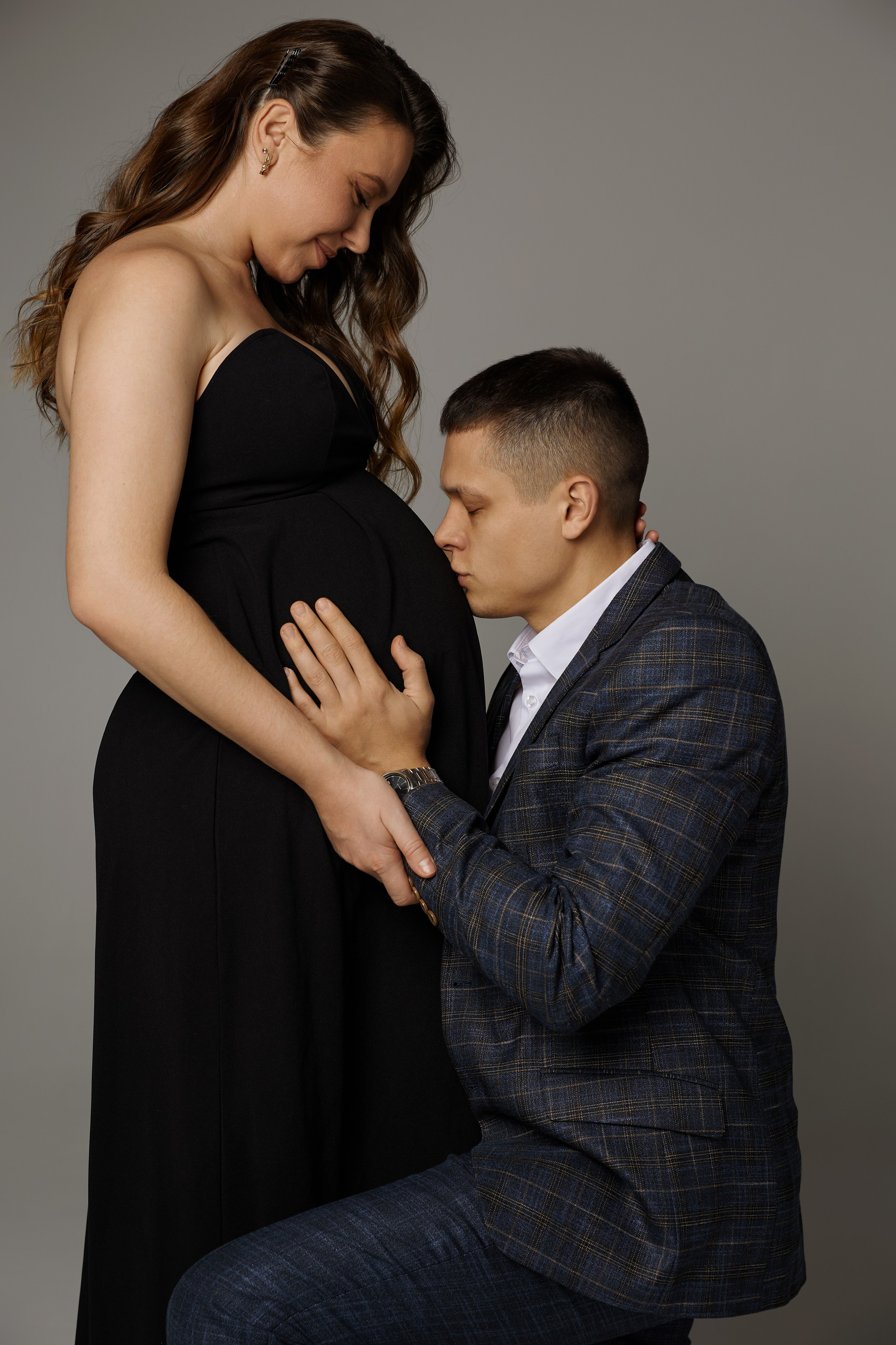 Марина с семьей. Фотограф женского портрета, беременности и материнства Харькова Елена