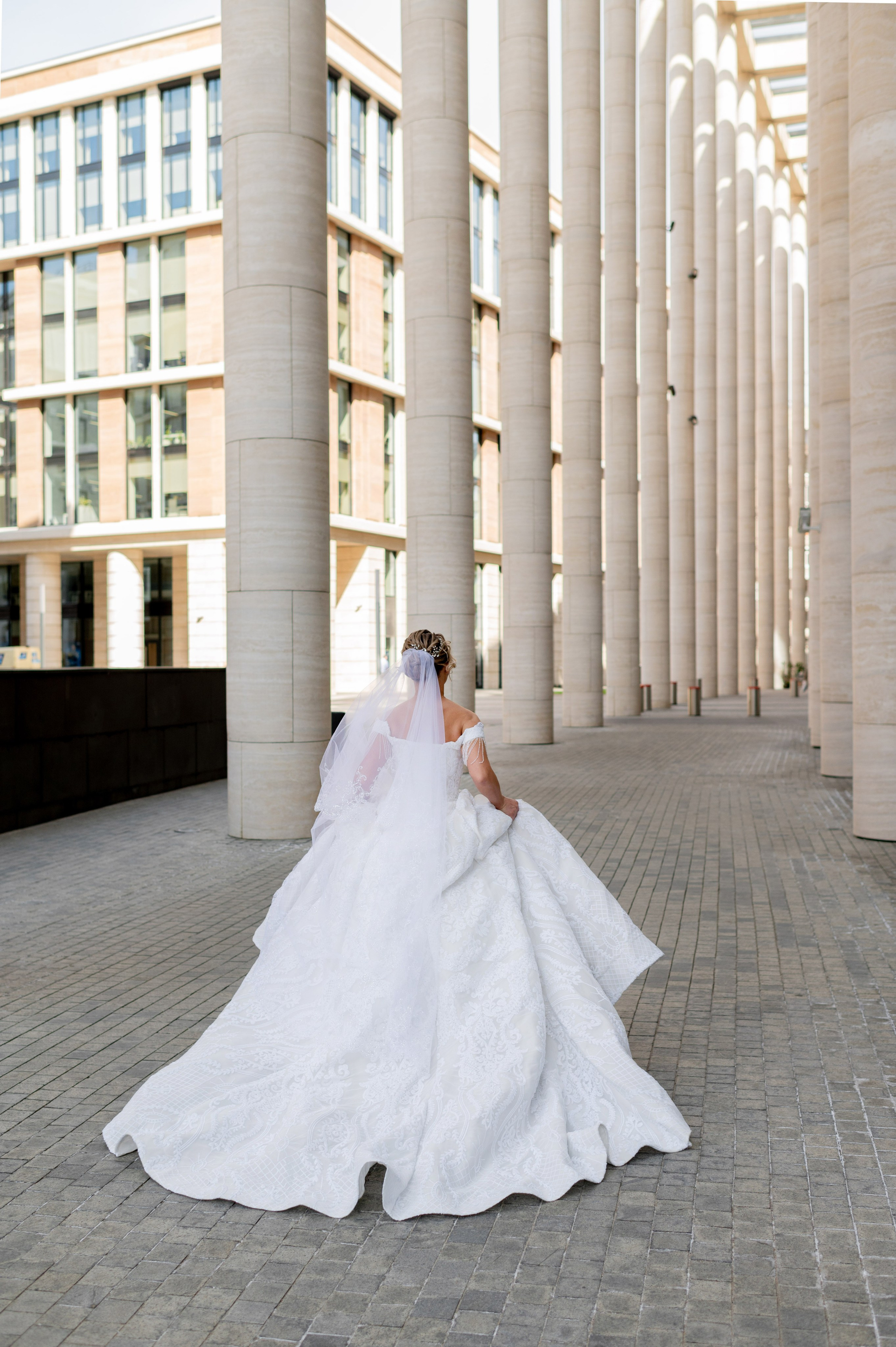 Анастасия и Игорь (фотосессия во Втором Дворце Бракосочетания, Польский сад, здание городской Ратуши). Портретный, семейный и свадебный фотограф в Санкт-Петербурге и в Пушкине Ширяев Денис