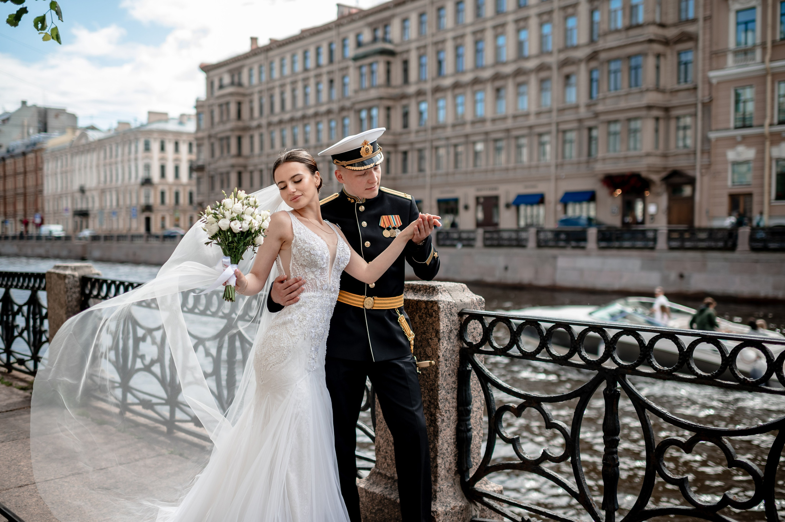 Елизавета и Максим (фотосессия у Дворца Штиглица, набережная Мойки и у Законодательного собрания). Портретный, семейный и свадебный фотограф в Санкт-Петербурге и в Пушкине Ширяев Денис