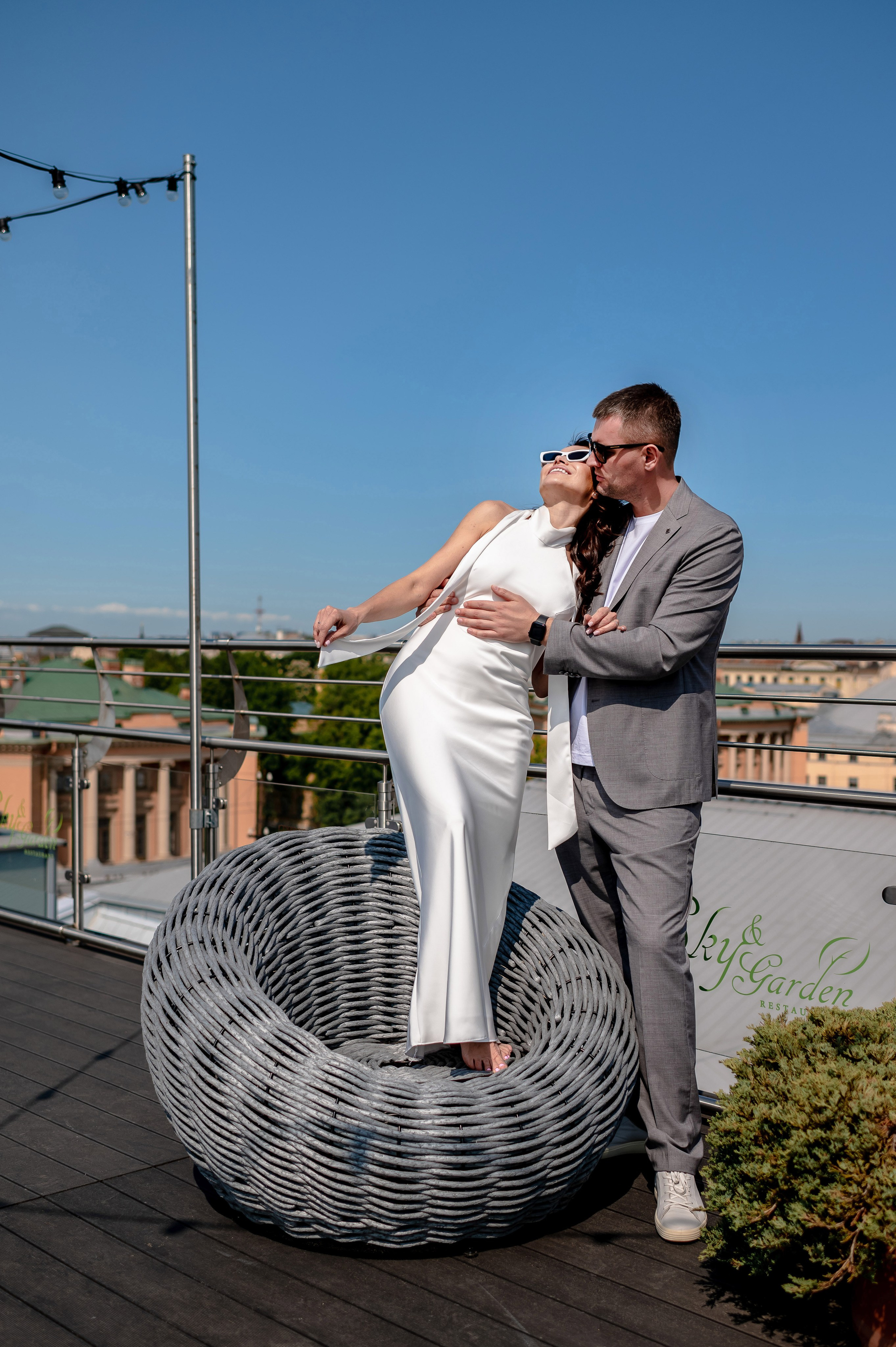 Алина и Алексей (прогулка на кабриолете, Академия Художеств, Екатерининский парк в Пушкине). Портретный, семейный и свадебный фотограф в Санкт-Петербурге и в Пушкине Ширяев Денис