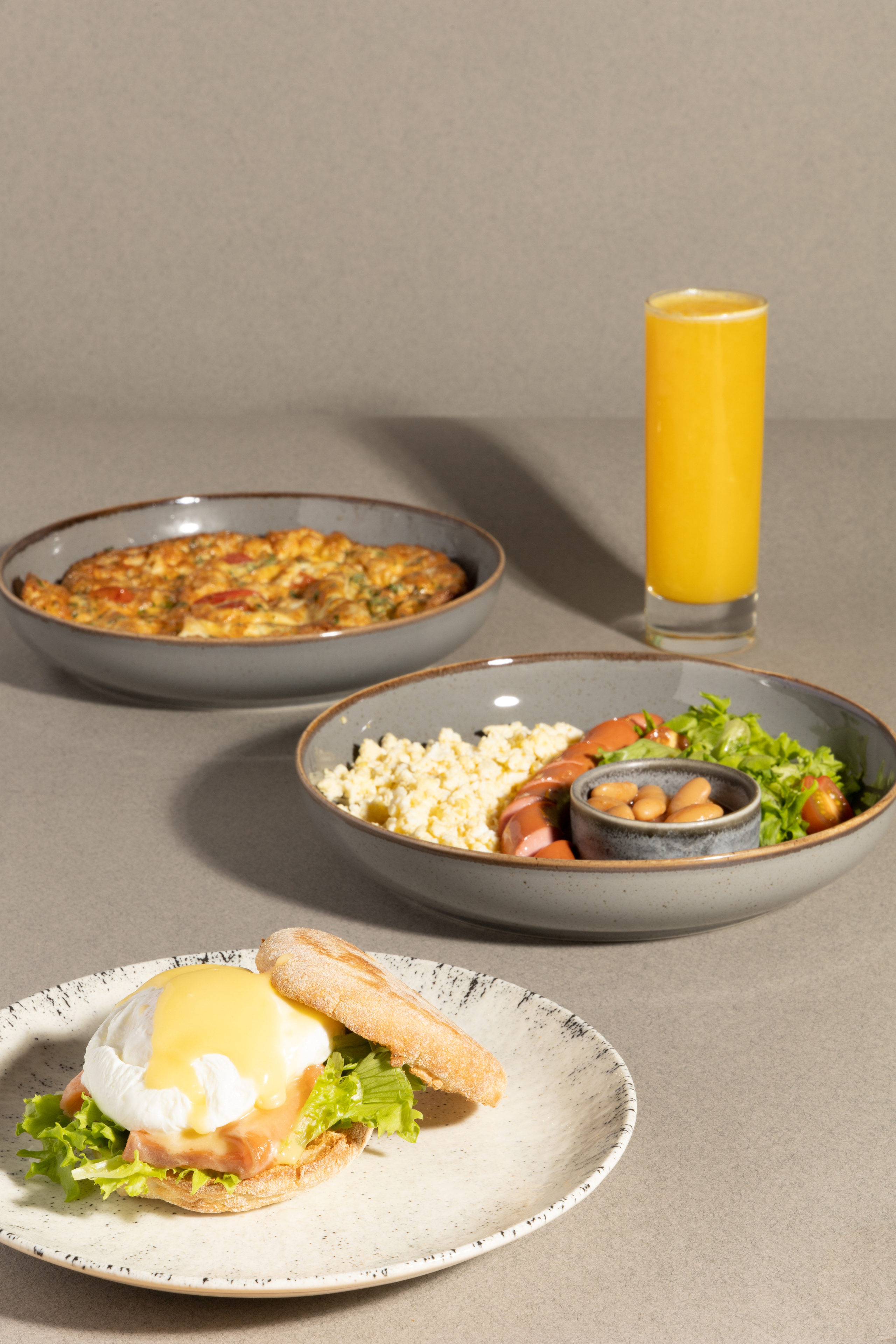 Coffeeshop company съемка в кофейне. Photographer Victoria Romanova