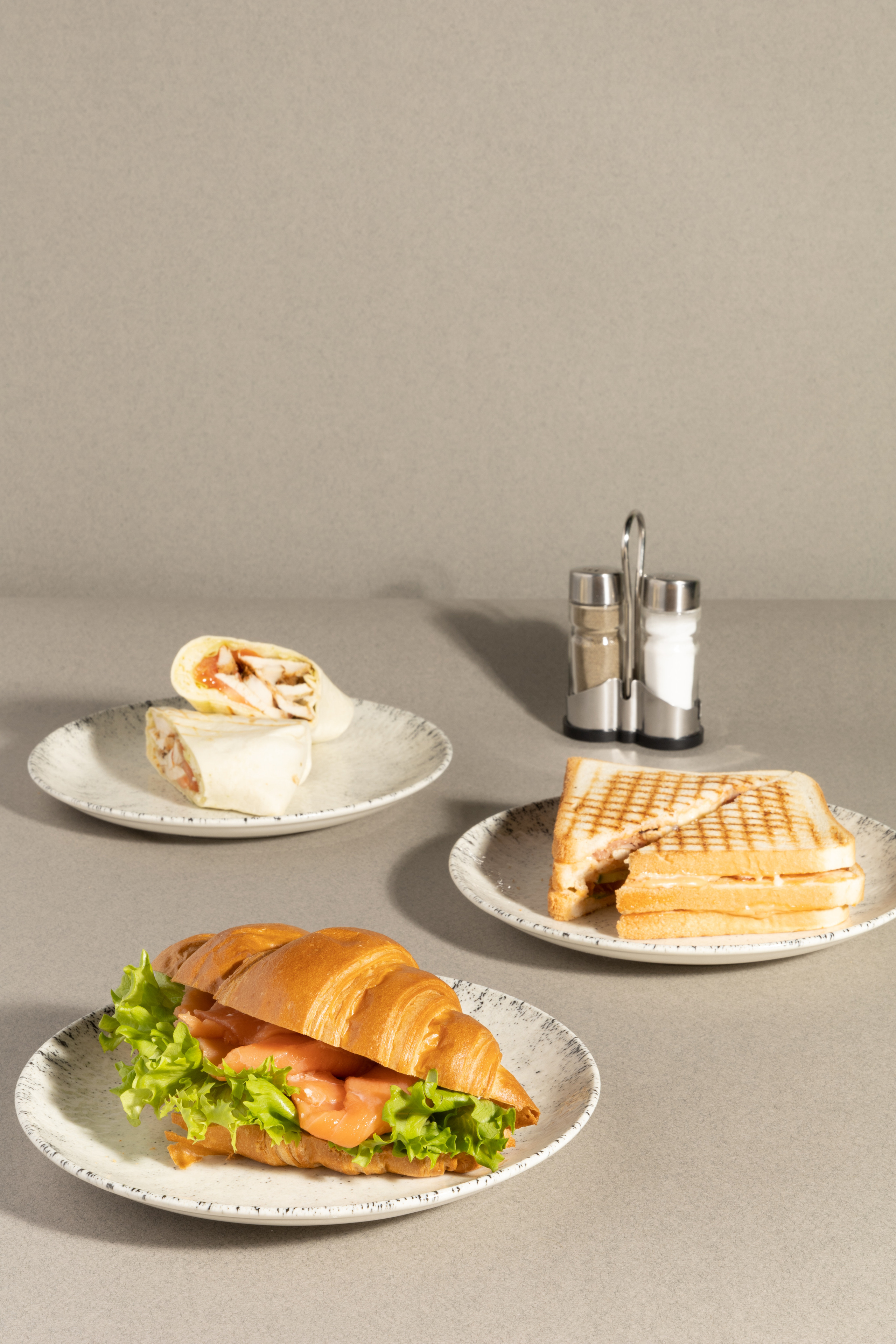 Coffeeshop company съемка в кофейне. Photographer Victoria Romanova