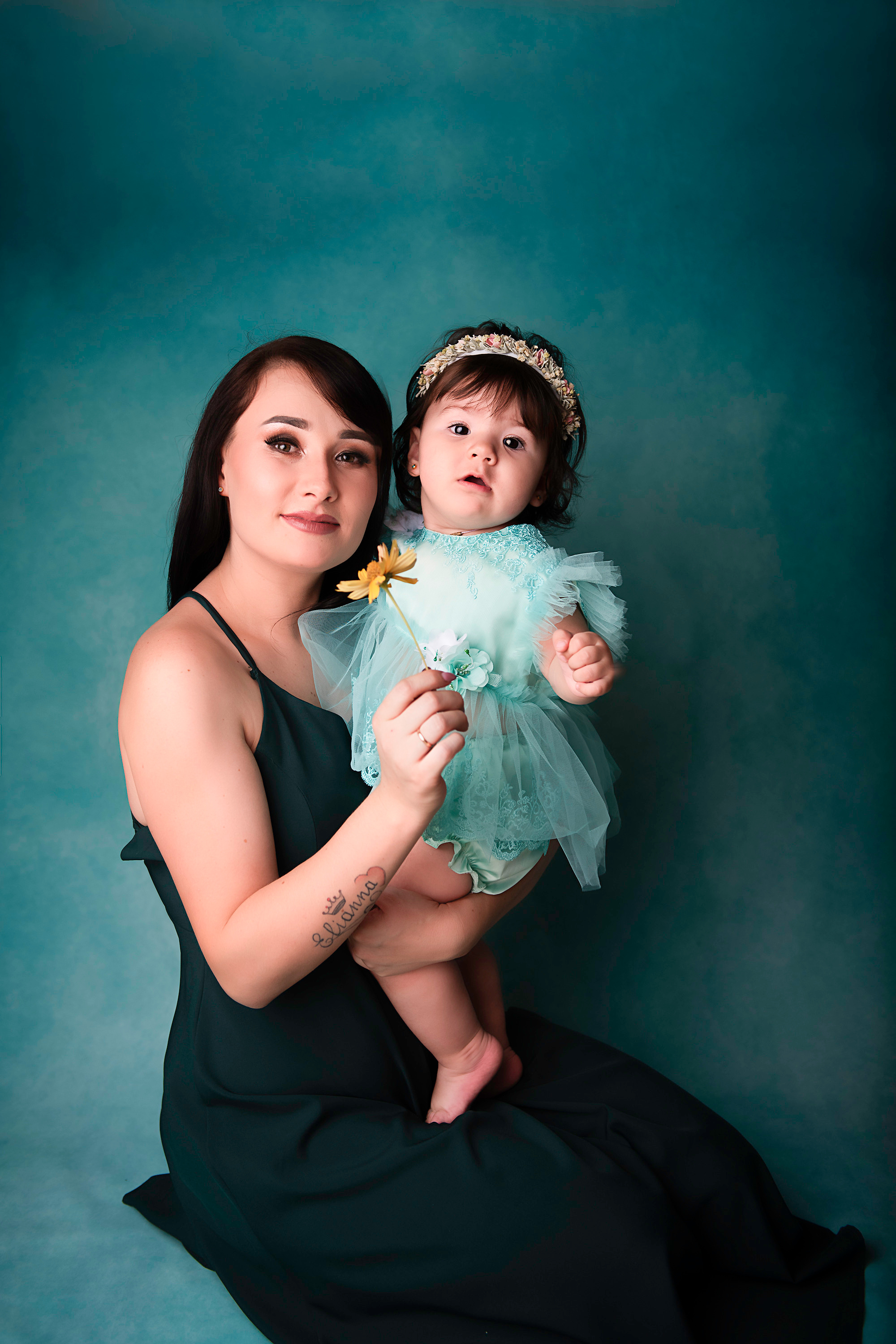 Эллиана 9 мес