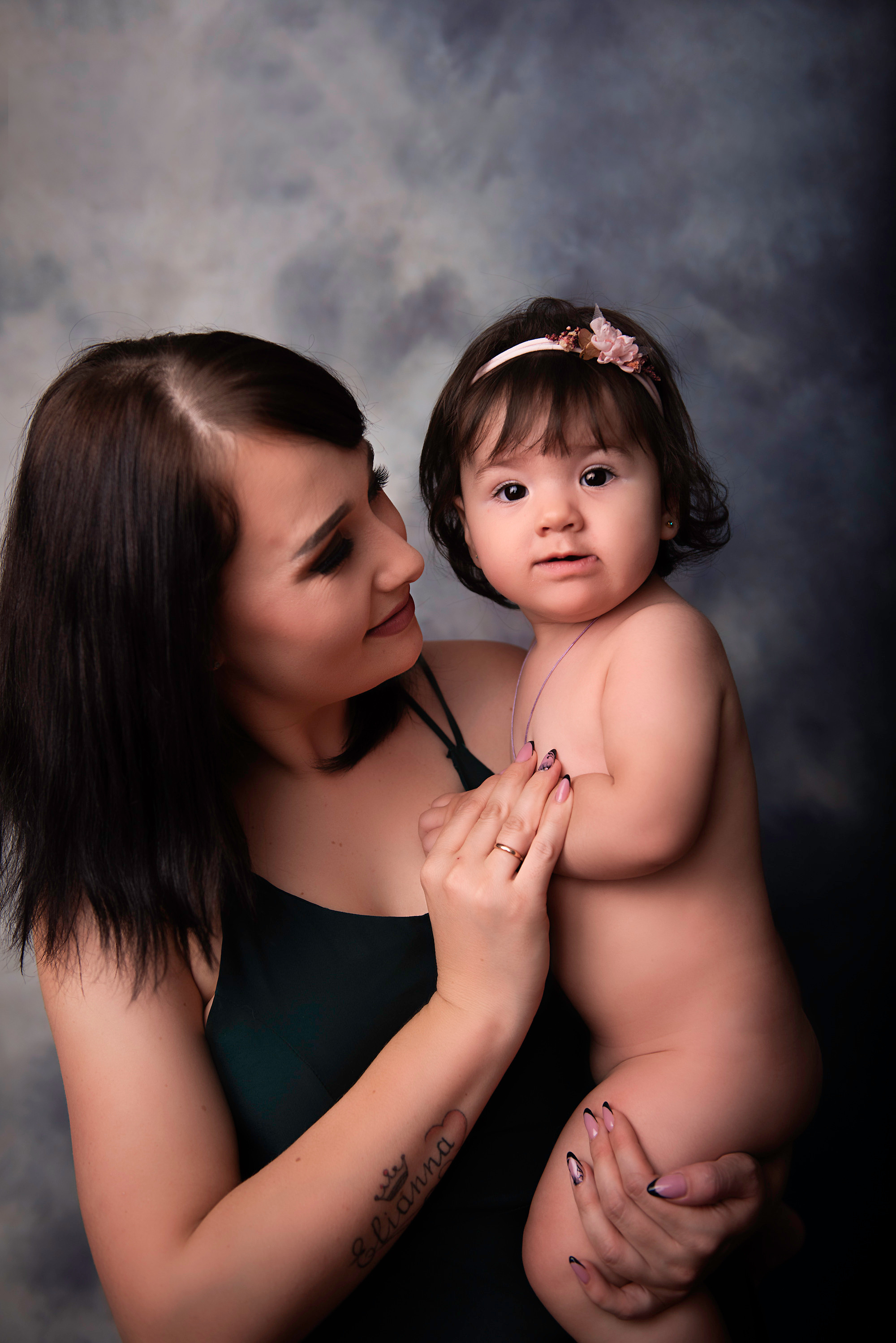 Эллиана 9 мес