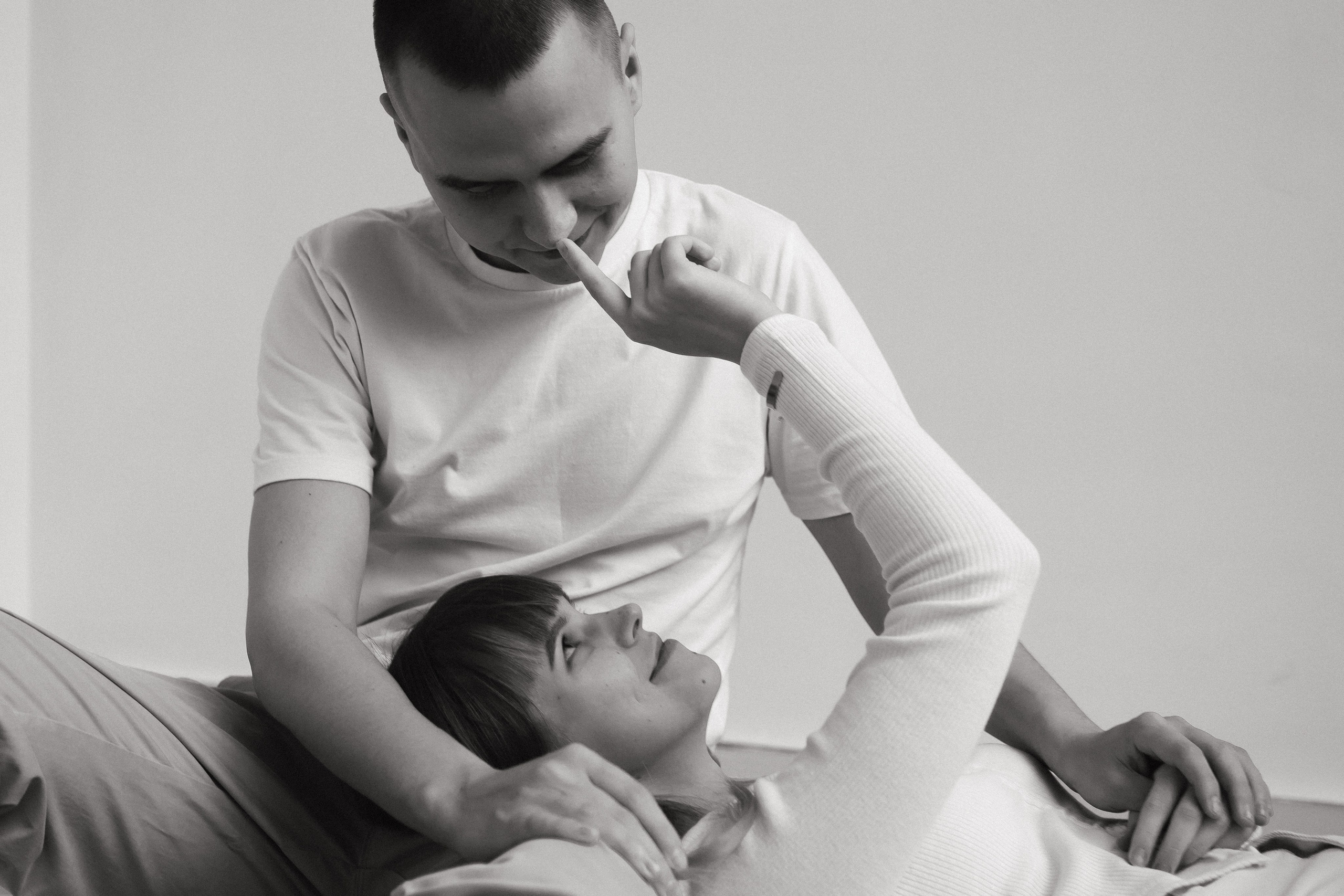 Парная фотосессия в студии в Архангельске. Портретный и свадебный фотограф в Архангельске Елизавета Стрекаловская