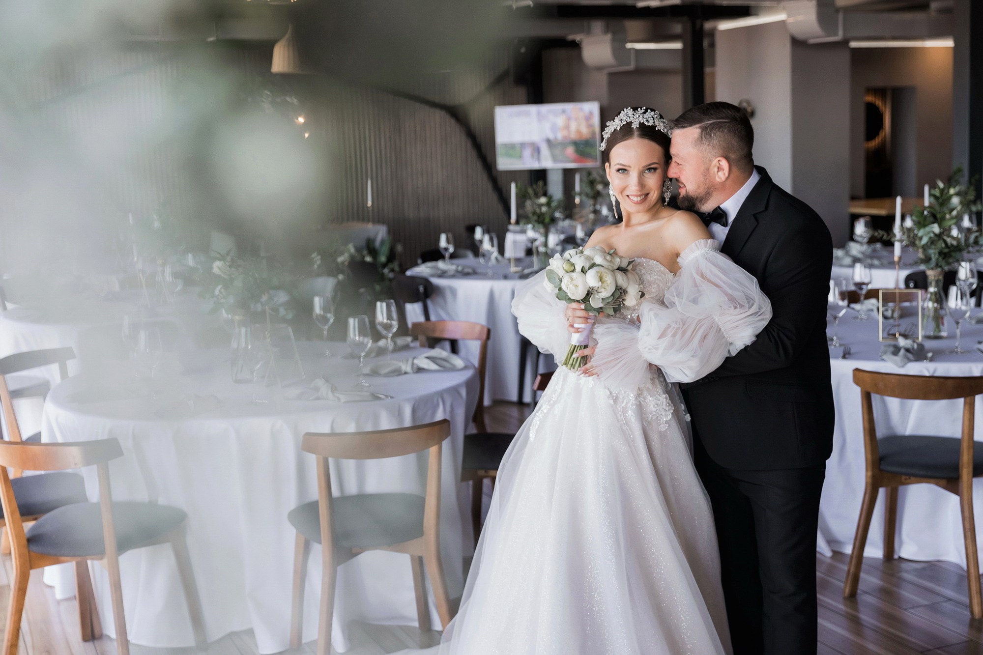 Свадебная фотосессия на берегу Горьковского моря. Свадебный фотограф в Нижнем Новгороде и Москве Сергей Воробьев