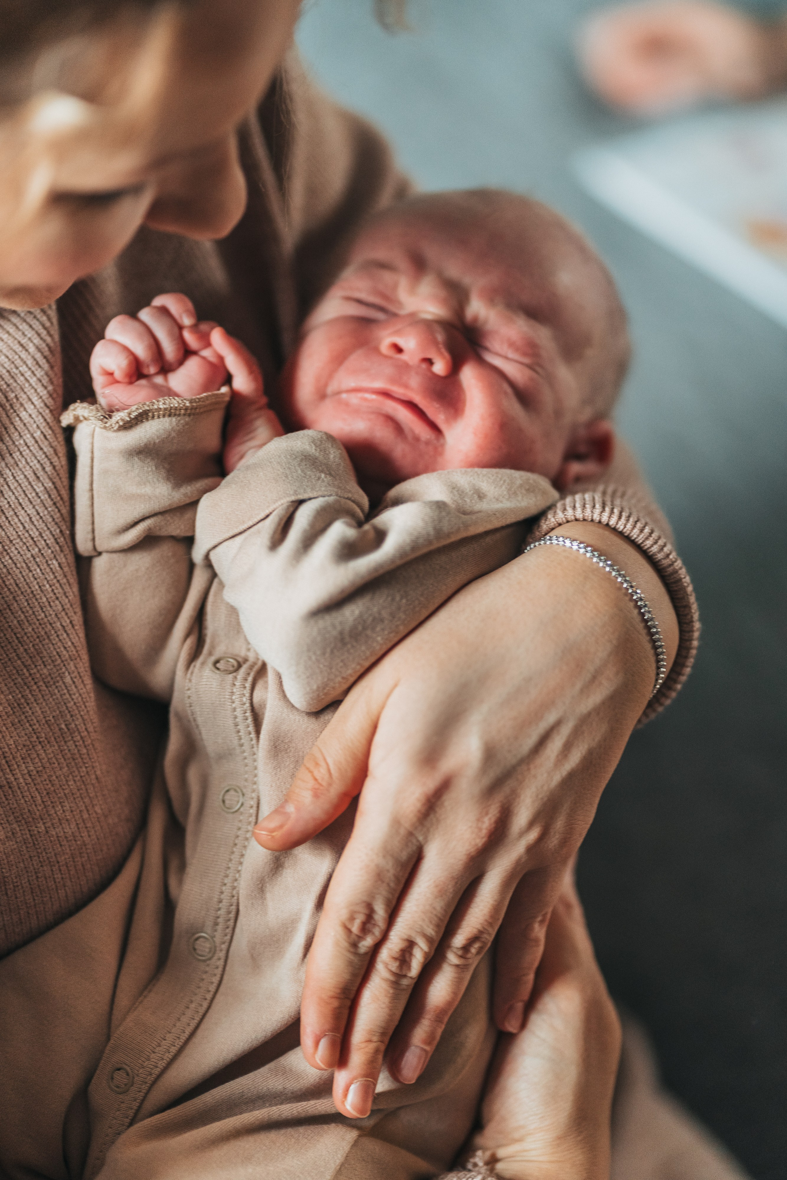 Новорожденные. Школьные альбомы и альбомы для детского сада. Юлия Осипова. Москва