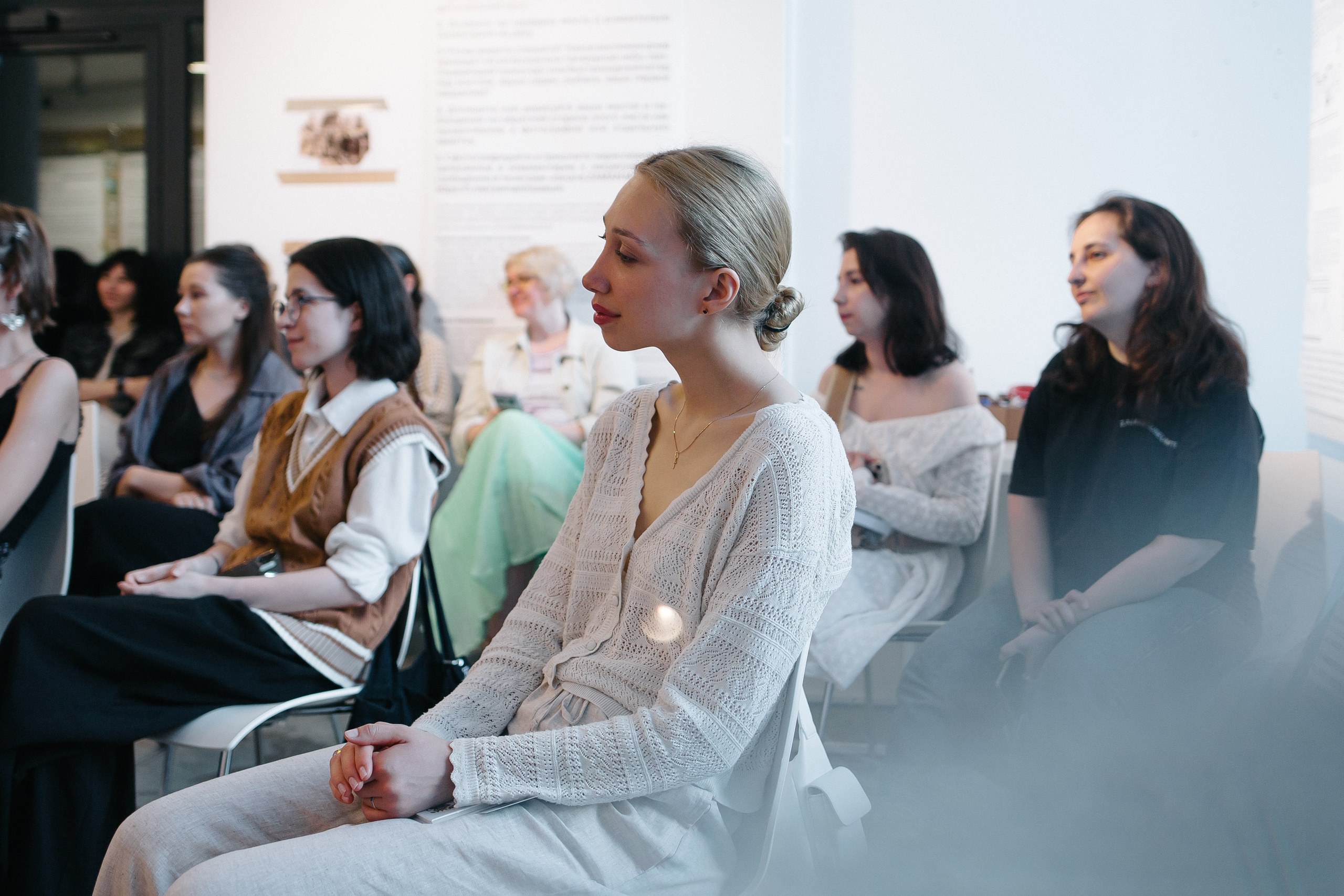 07.06.2024 Презентация книги «Балконы: почему они у нас такие?». Книжный клуб