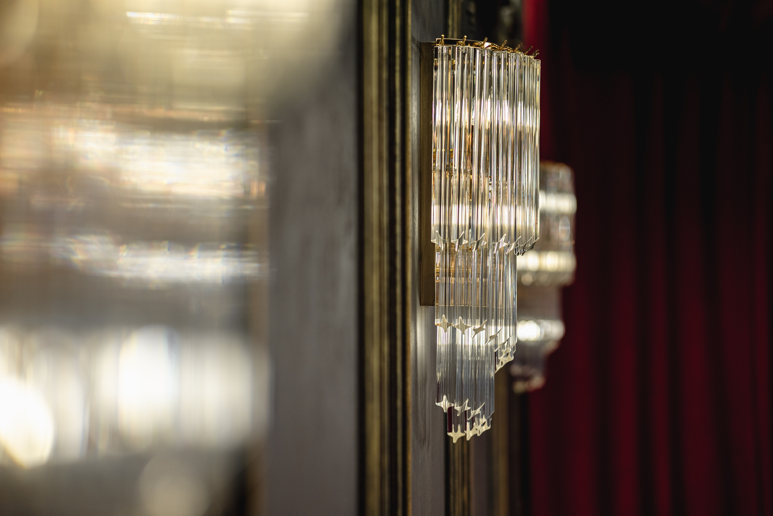 Фотосессия интерьера ресторана Cosa Nostra в Ялте. Фотограф интерьеров Фотосъемка рекламы в Ялте и по Крыму