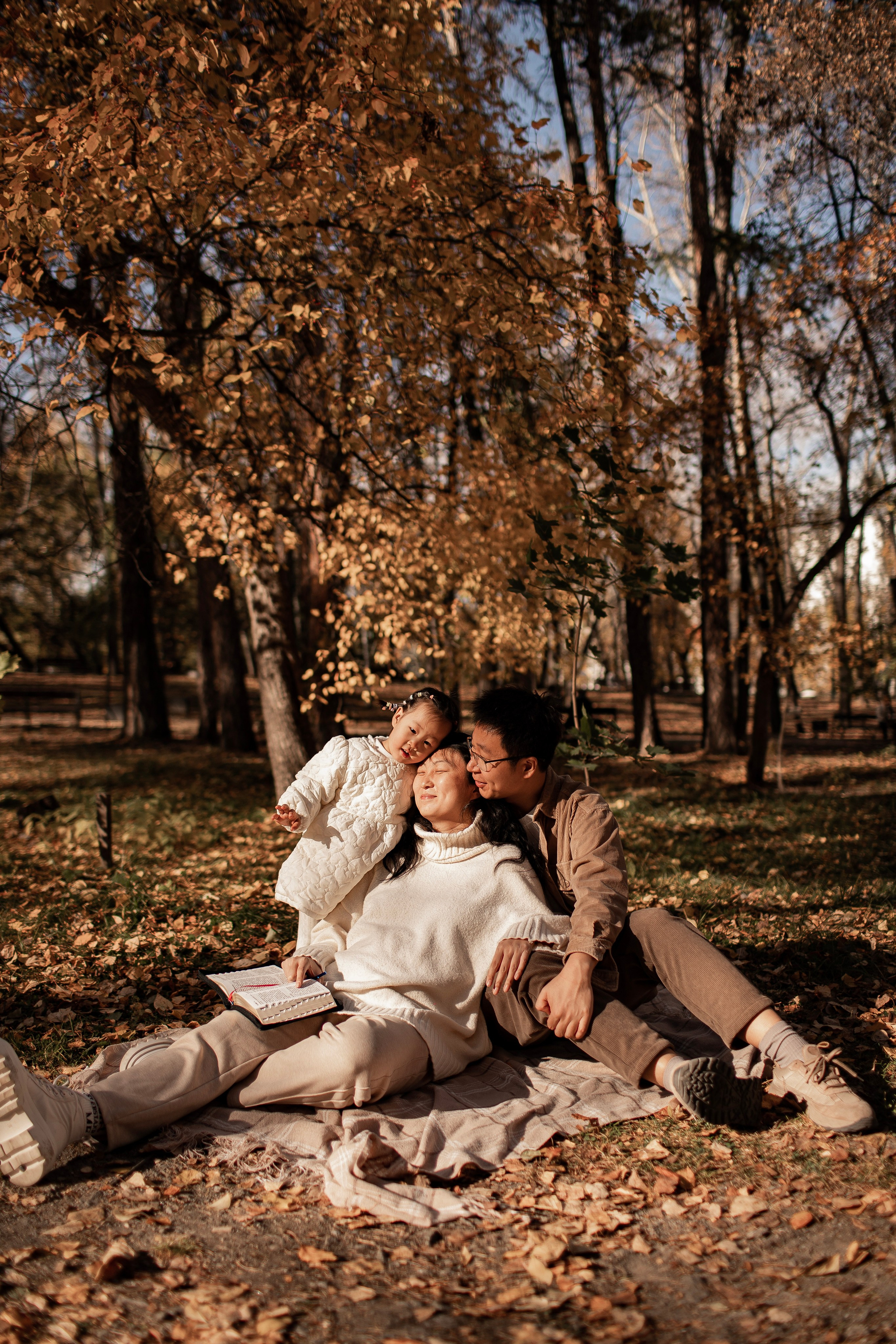 Осень в Харитоновском парке. Семейная съемка — это красивый способ признаться своей семье в любви