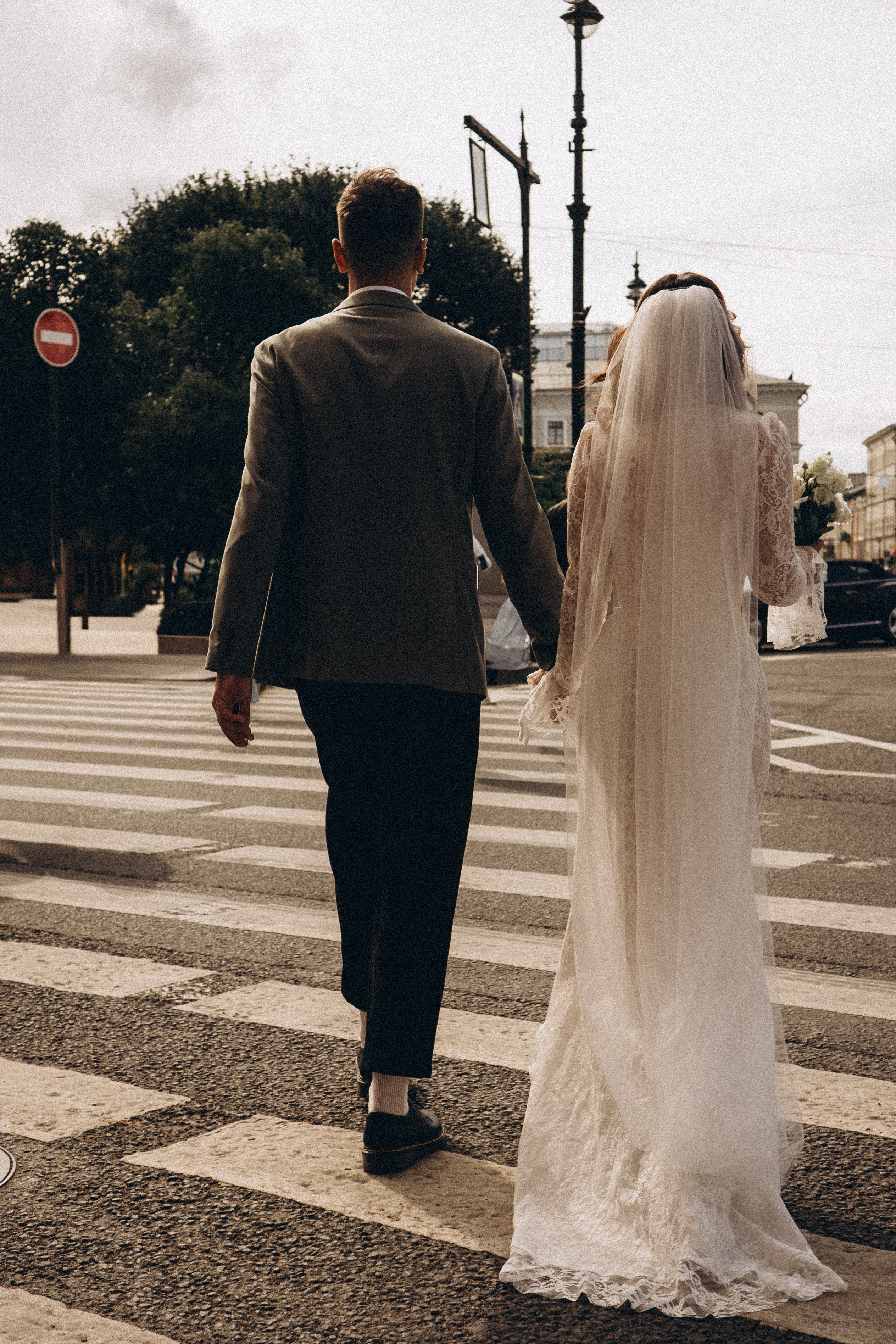 СВАДЕБНАЯ ПРОГУЛКА ВОЗЕ ИСАИКЕВСКОГО СОБОРА АСТОРИИ И ЗАКОНОДАЛЕТНОГО СОБРАНИЯ. Профессиональный фотограф, Санкт-Петербург — Виктория Богомолова