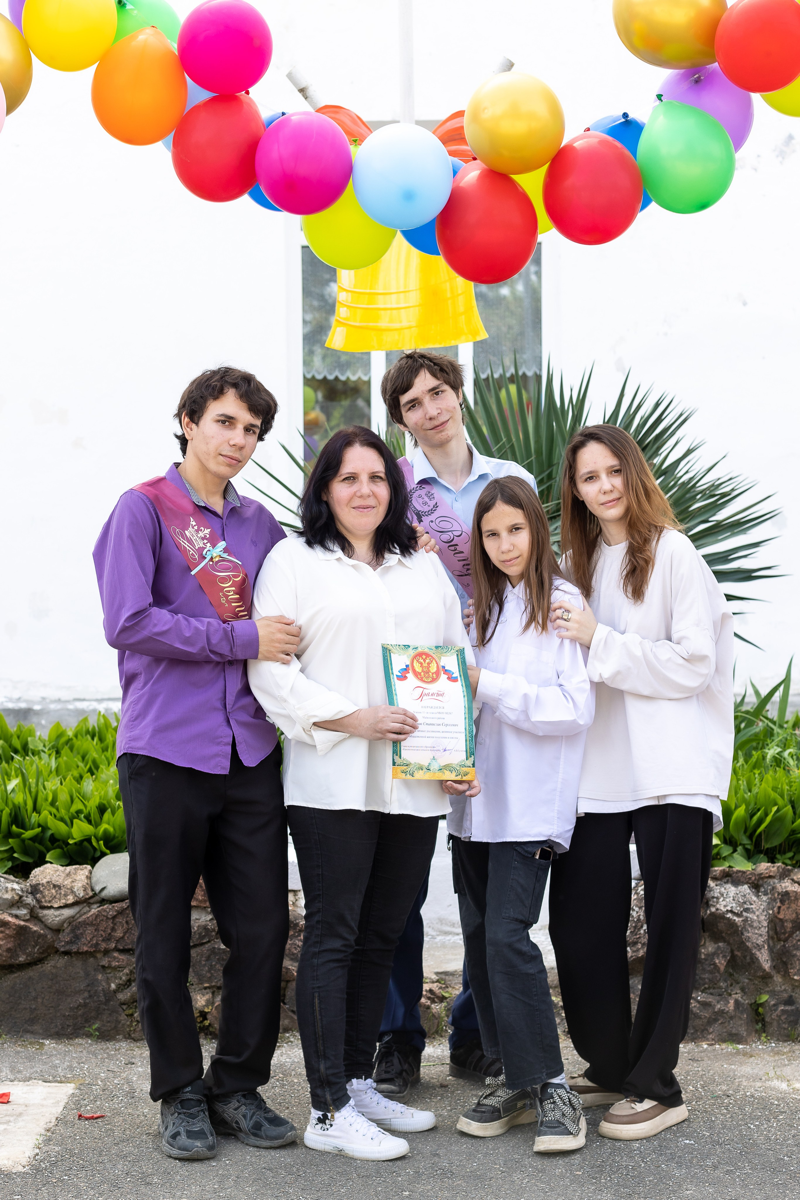 Последний звонок. Выпускные альбомы Майкоп, Краснодар Елена Золотарева