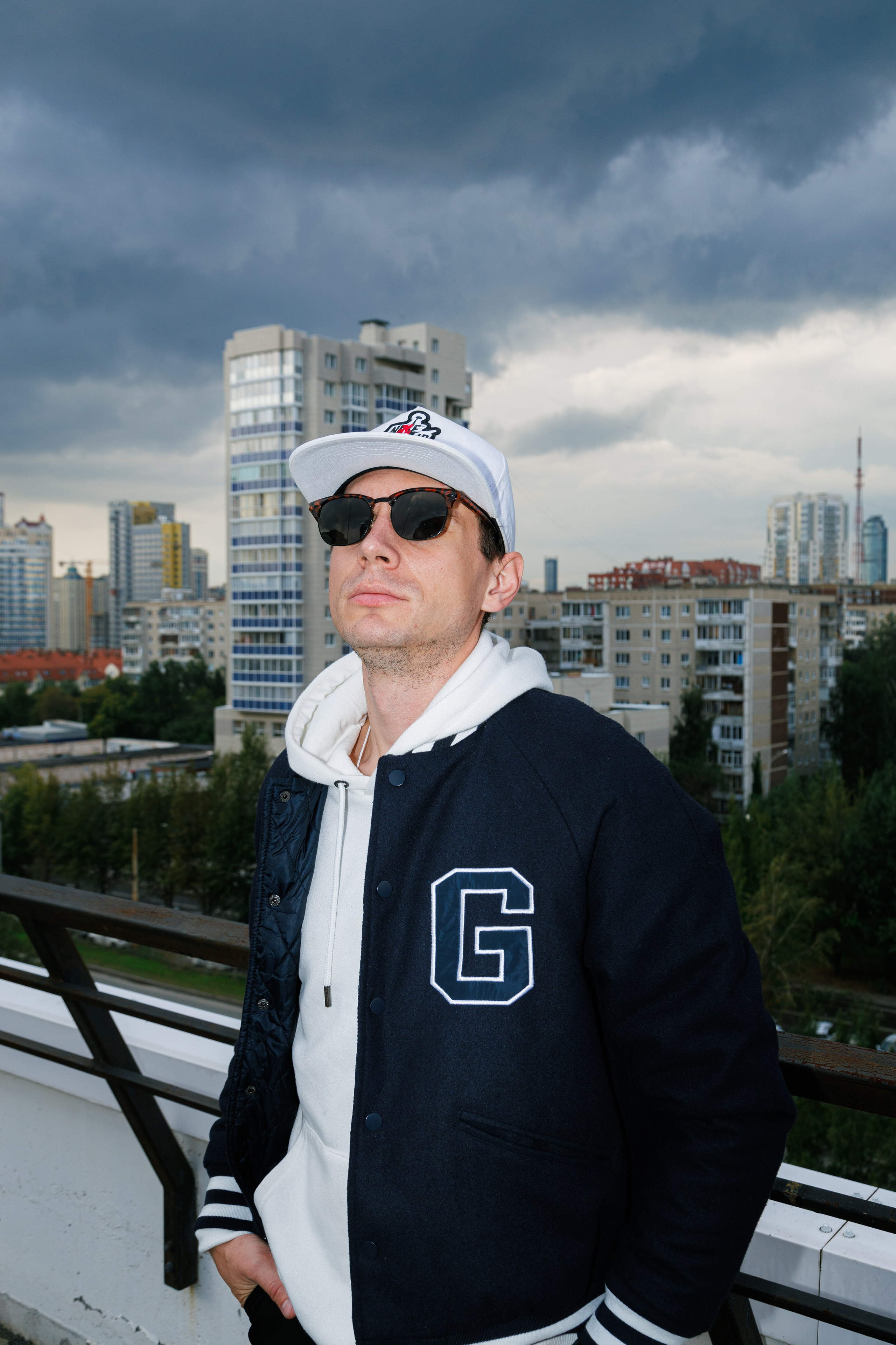 16.08.2025 Маяк х Плохие Привычки. Фотограф в Екатеринбурге — Лев Поймал | Профессиональная съёмка