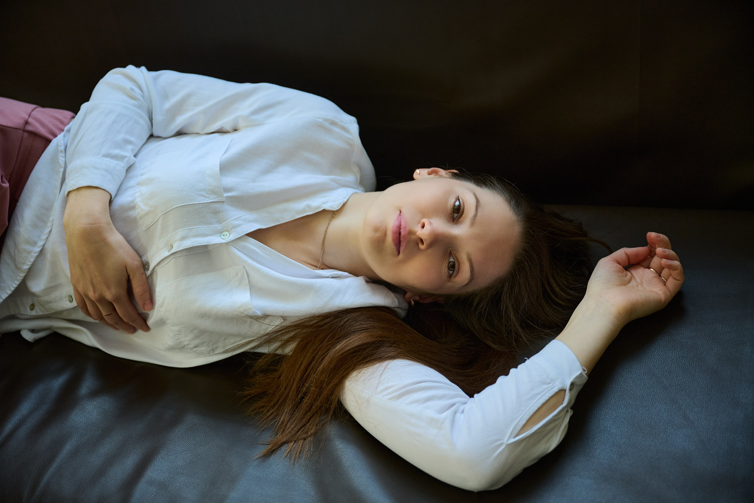 Анастасия. Тихая женская фотография — съёмка без ролей и позирования, где важнее состояние, чем образ