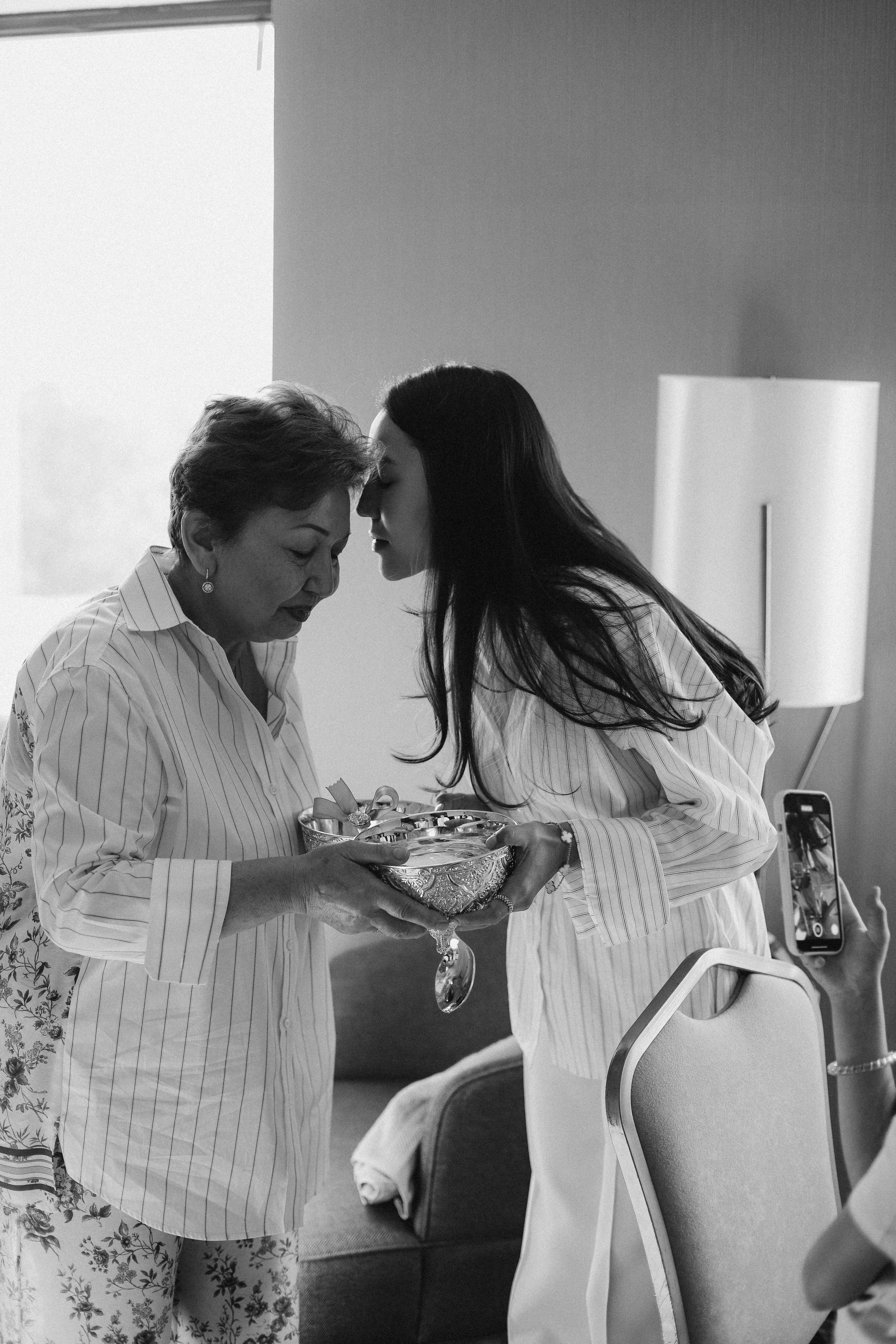 Қырқынан шығару. Фотограф в Алматы и Москве Даша Пушкина