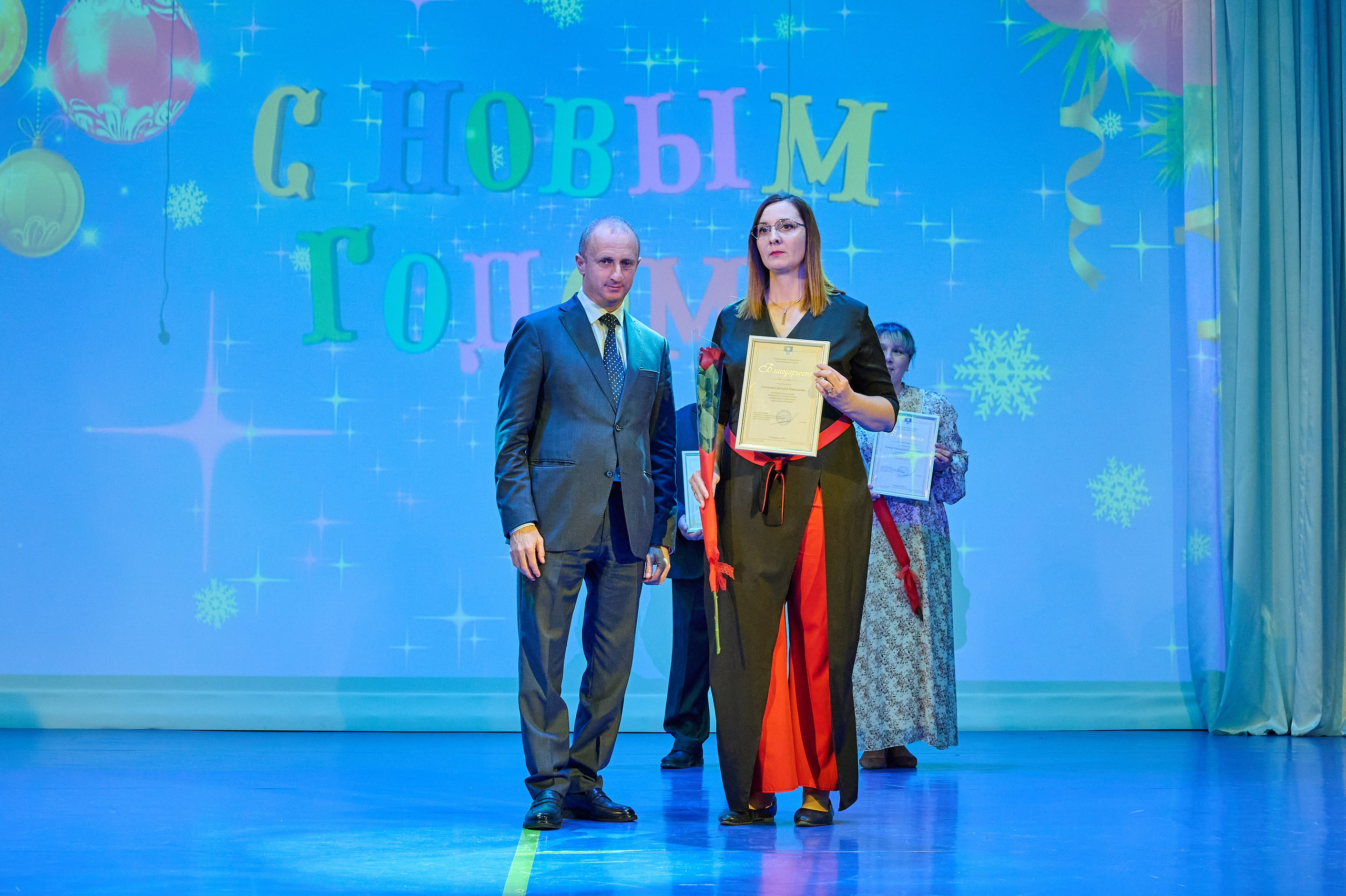 НГ концерт в Марьиной роще. Жизнь курорта Кабардинка в фотографиях