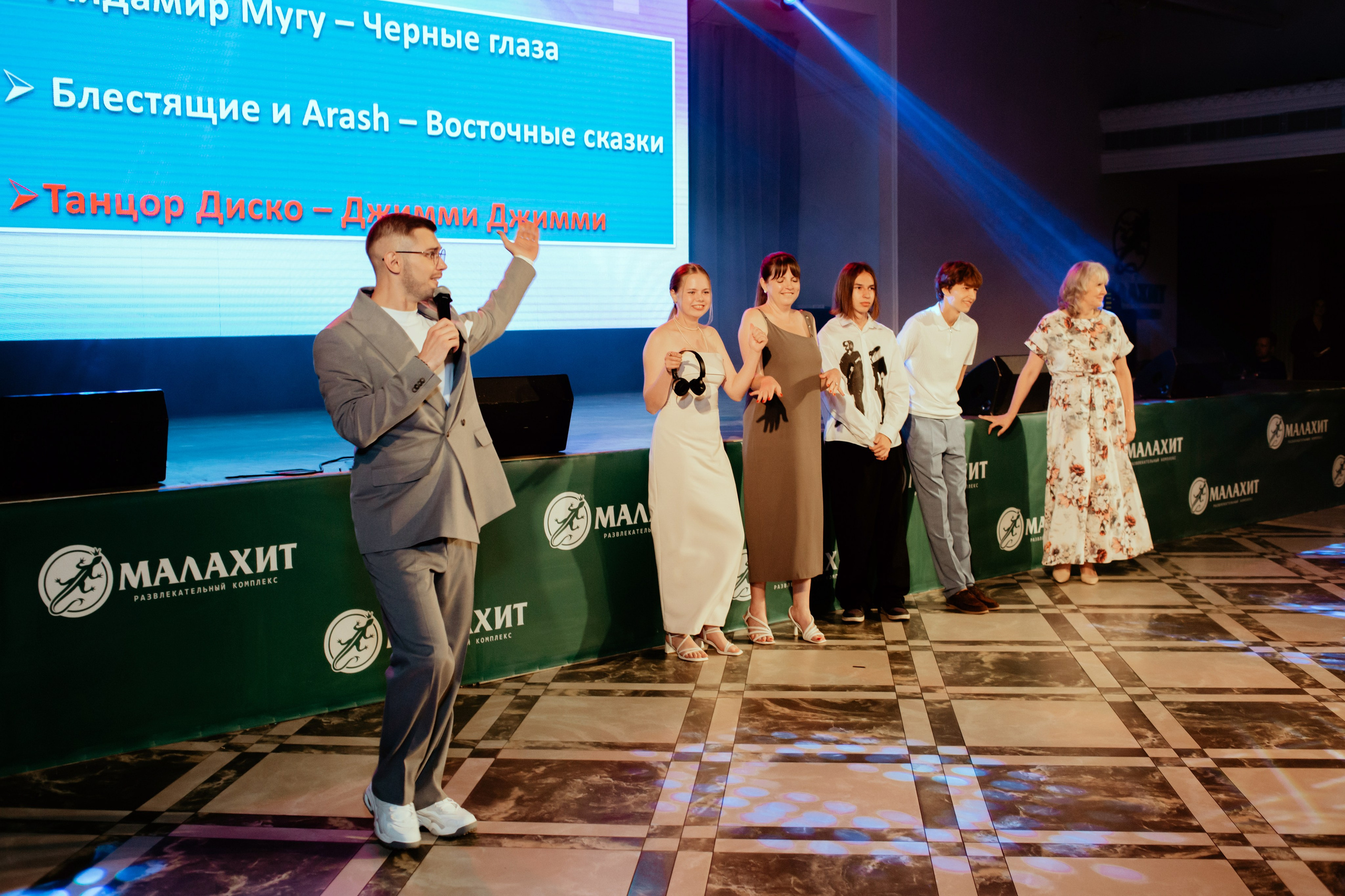 Выпускной 2025 (9класс) 124 школа. Фотограф в Челябинске Ополихина Анна