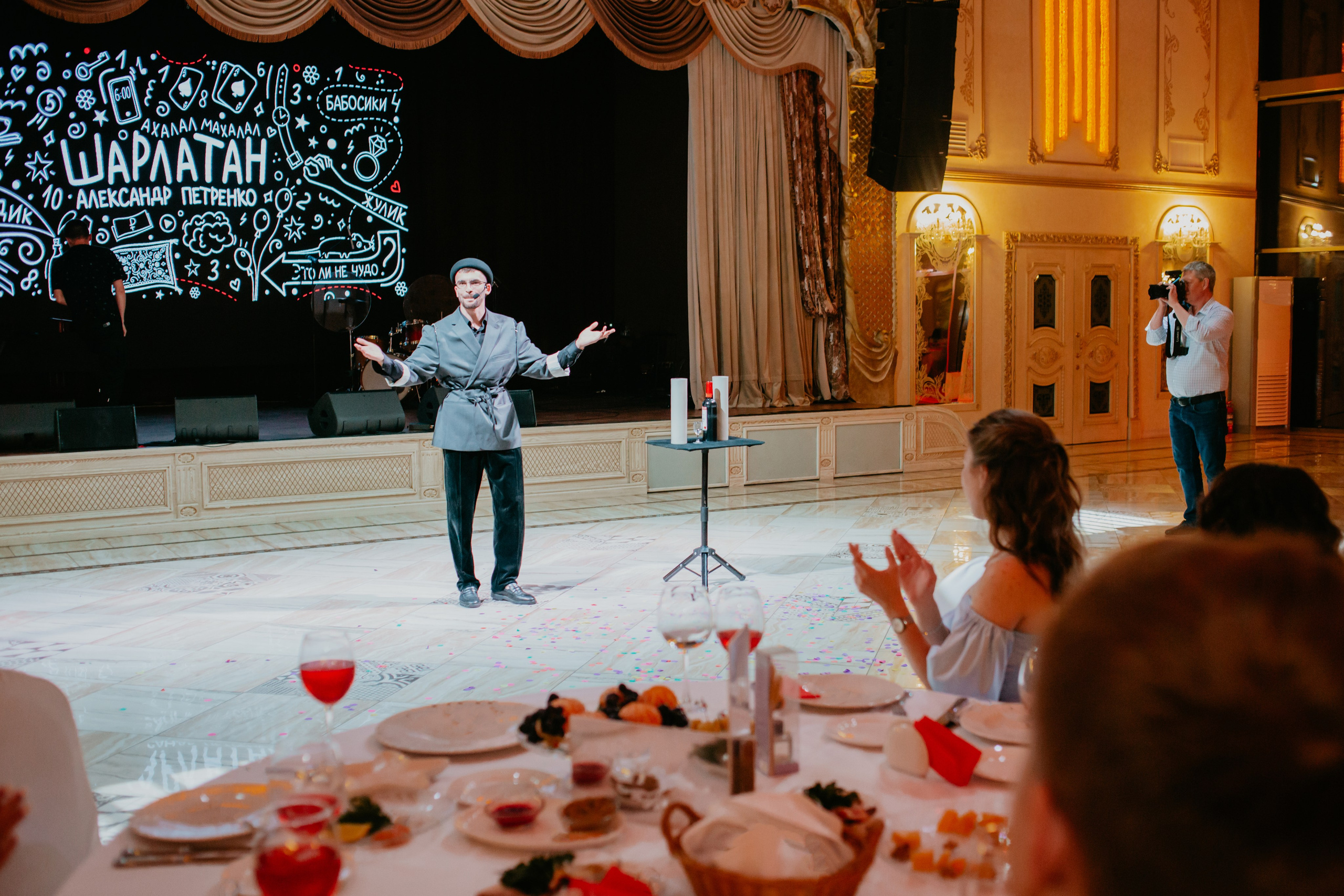 Выпускной. 11 лицей. Фотограф в Челябинске Ополихина Анна