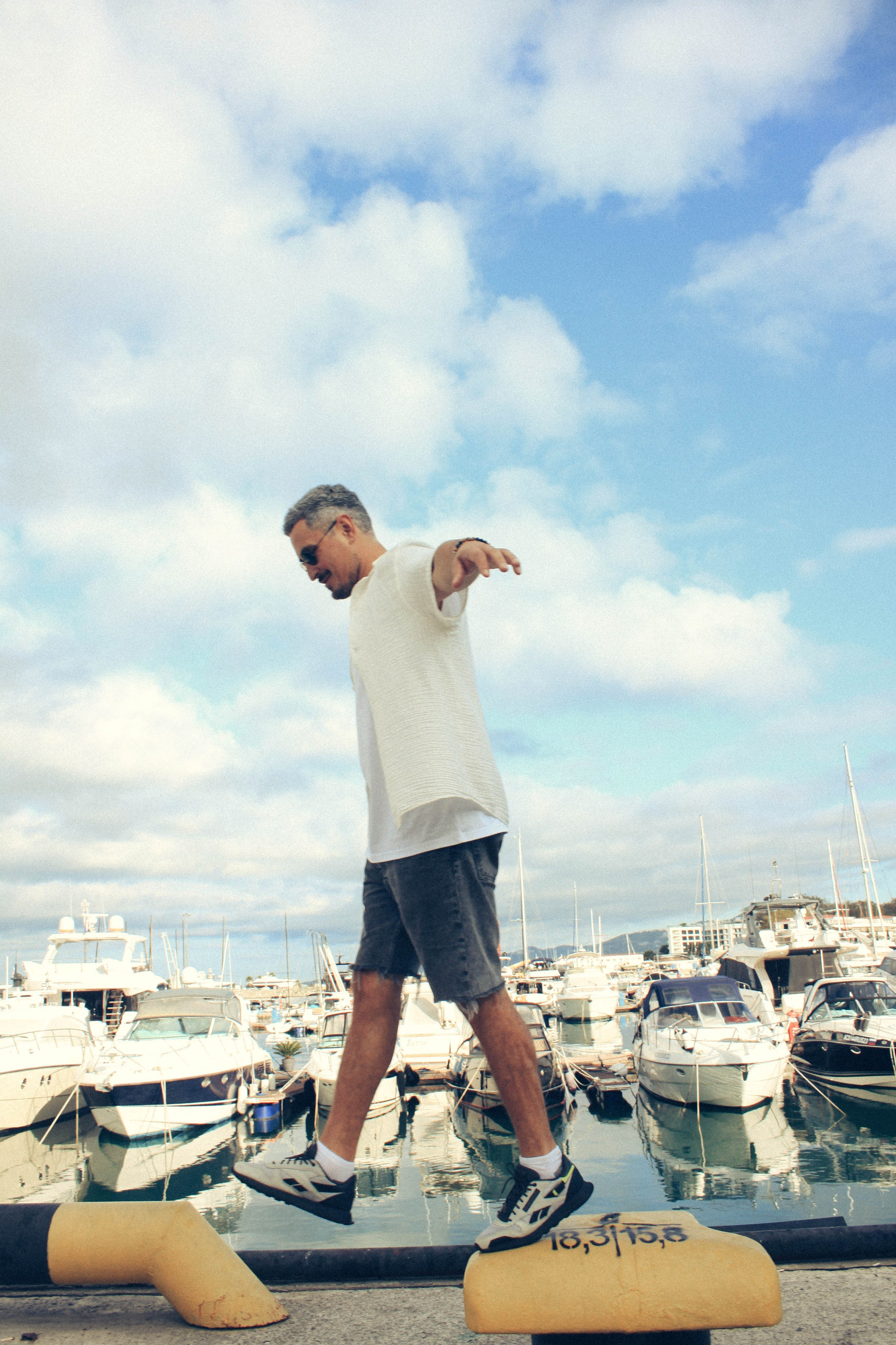 Мужской портрет, мужская фотосессия. Портретный и ню фотограф в Москве Александра Мишура