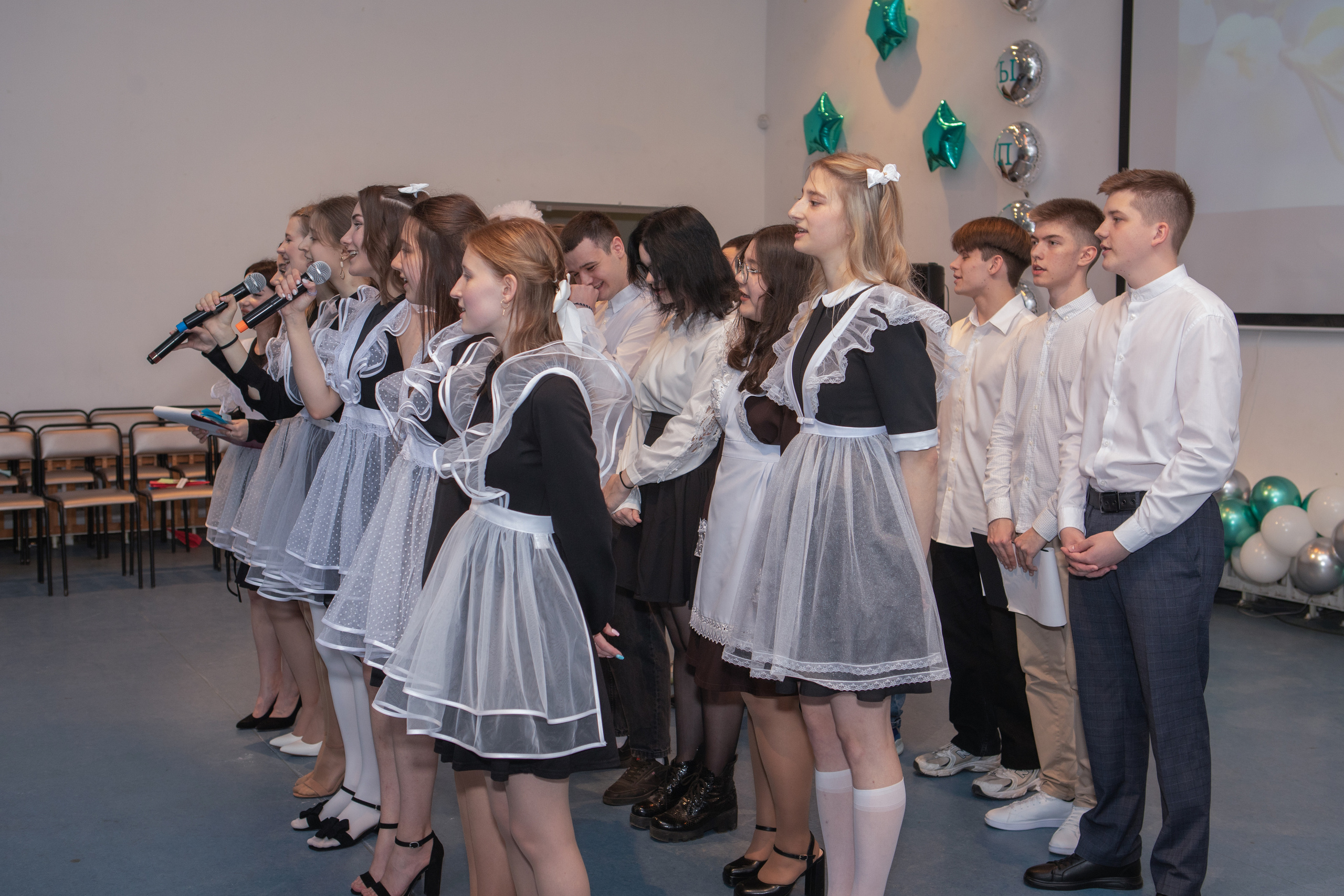 11 класс / Школа № 14 / Последний Звонок / г. Пушкино. Детский и семейный фотограф Мария Киселёва. Москва