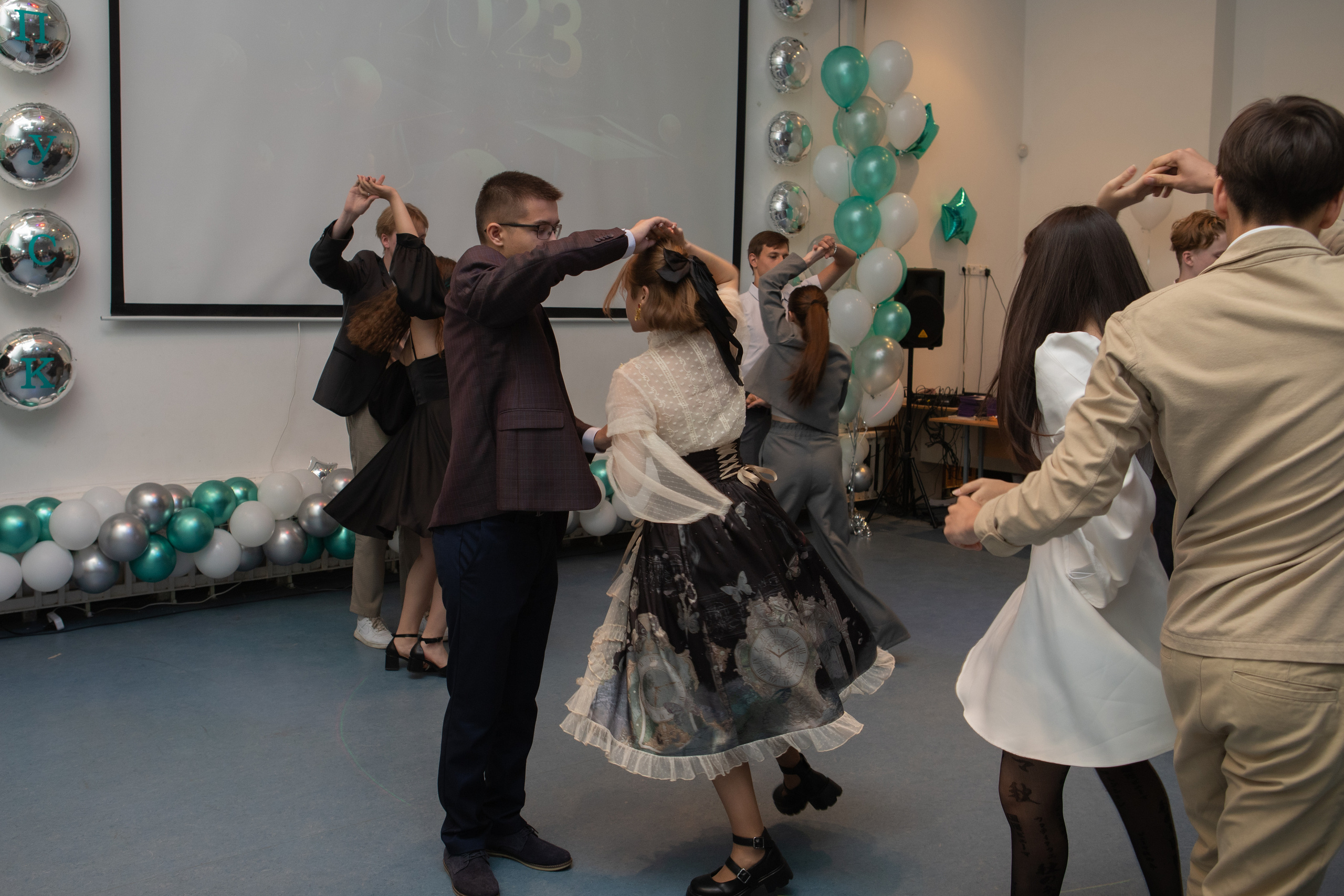 9 класс / Школа № 14 / Выпускной / г. Пушкино. Детский и семейный фотограф Мария Киселёва. Москва